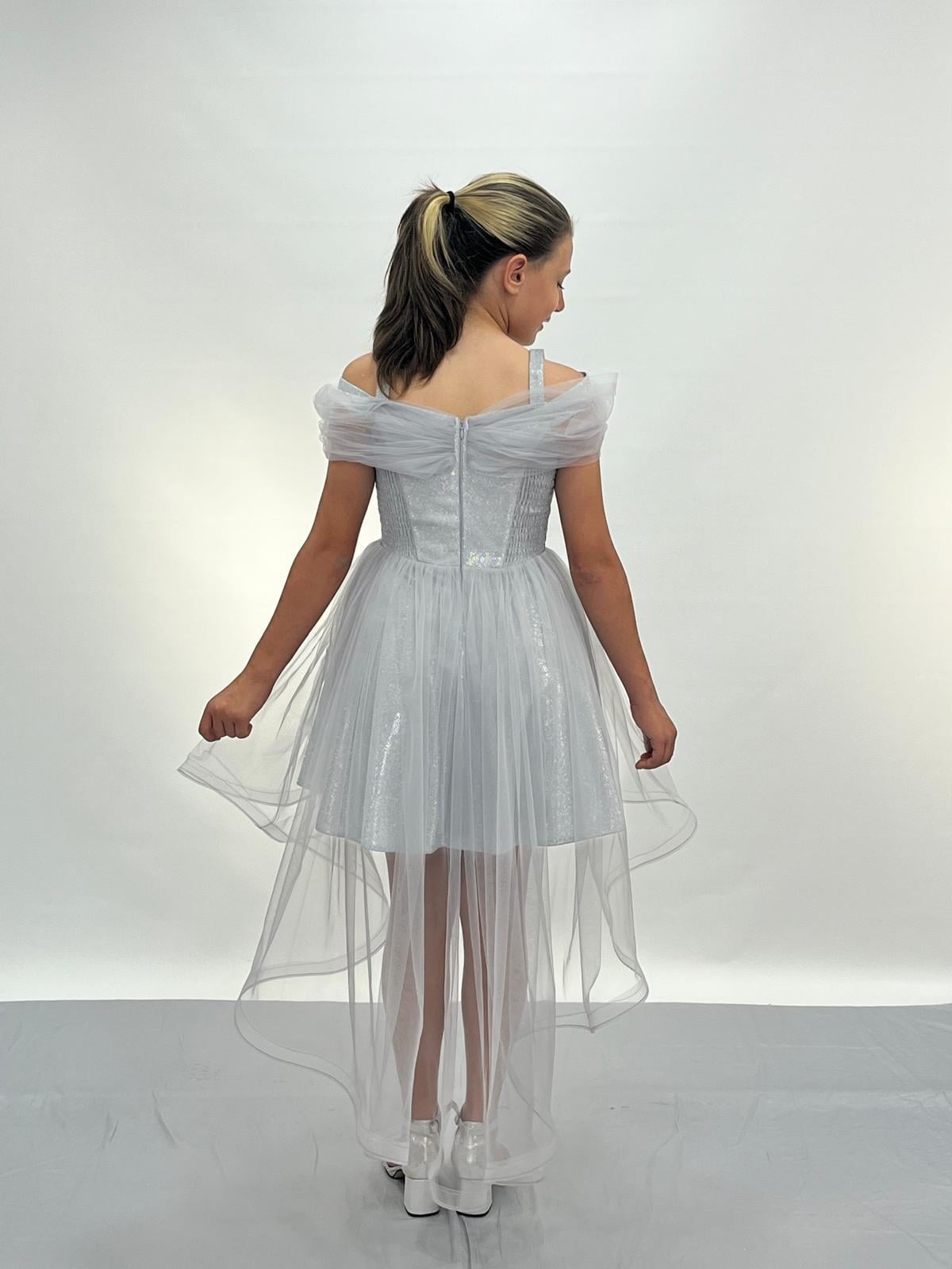 Kız Çocuk Abiye Gri Askılı Düşük Kollu Kuyruklu Abiye Elbise 10-14 Yaş