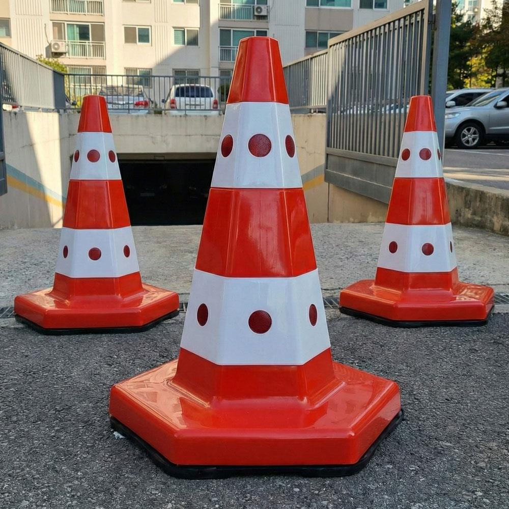 10 Adet Klasik Kedi Gözlü Trafik Konisi 50 cm Trafik DubasıTrafik Konisi PPC 50-60-75 cm