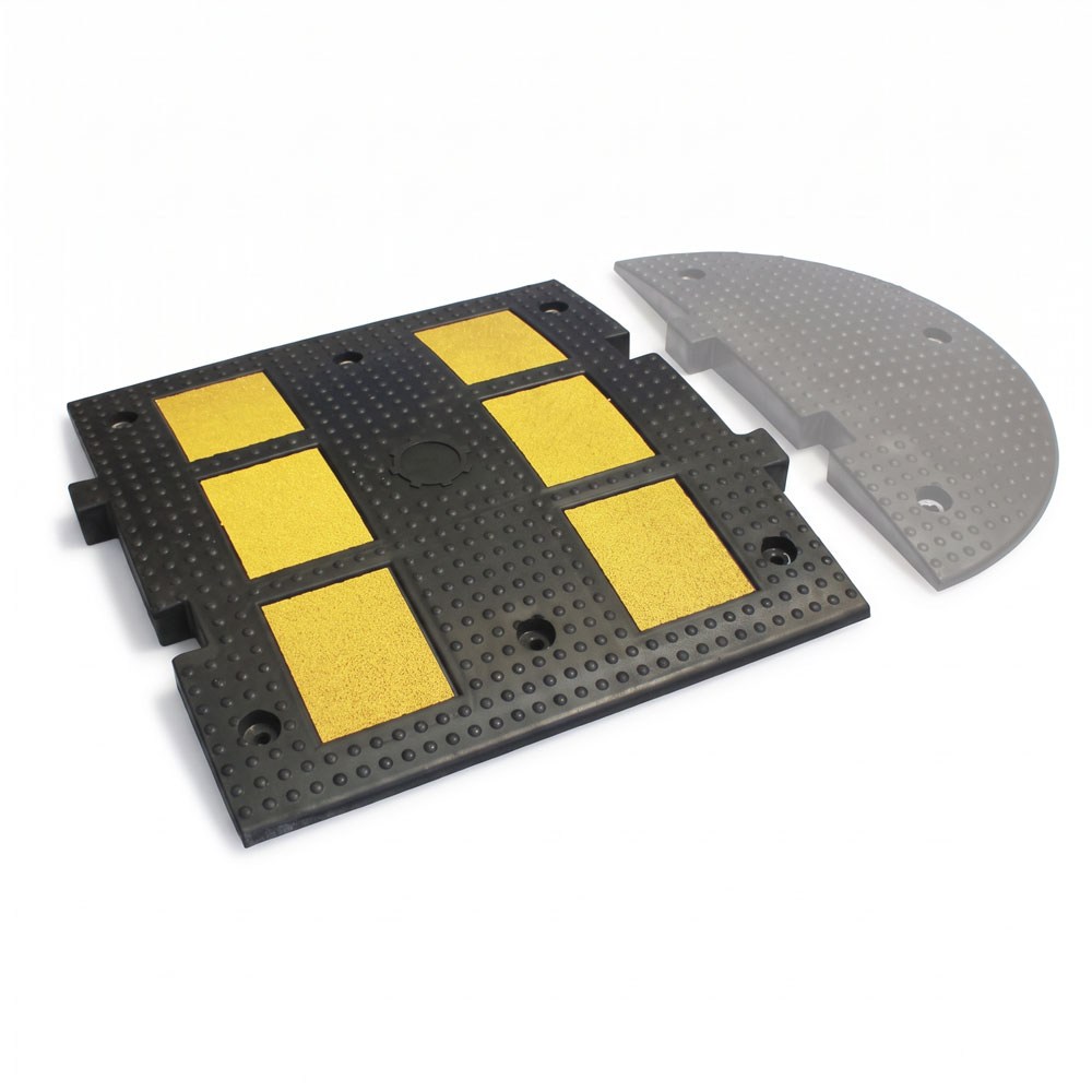 Kauçuk Hız Kesici Kasis Gövdesi 50 x 54 x 4 cmRubber Speed Bumps