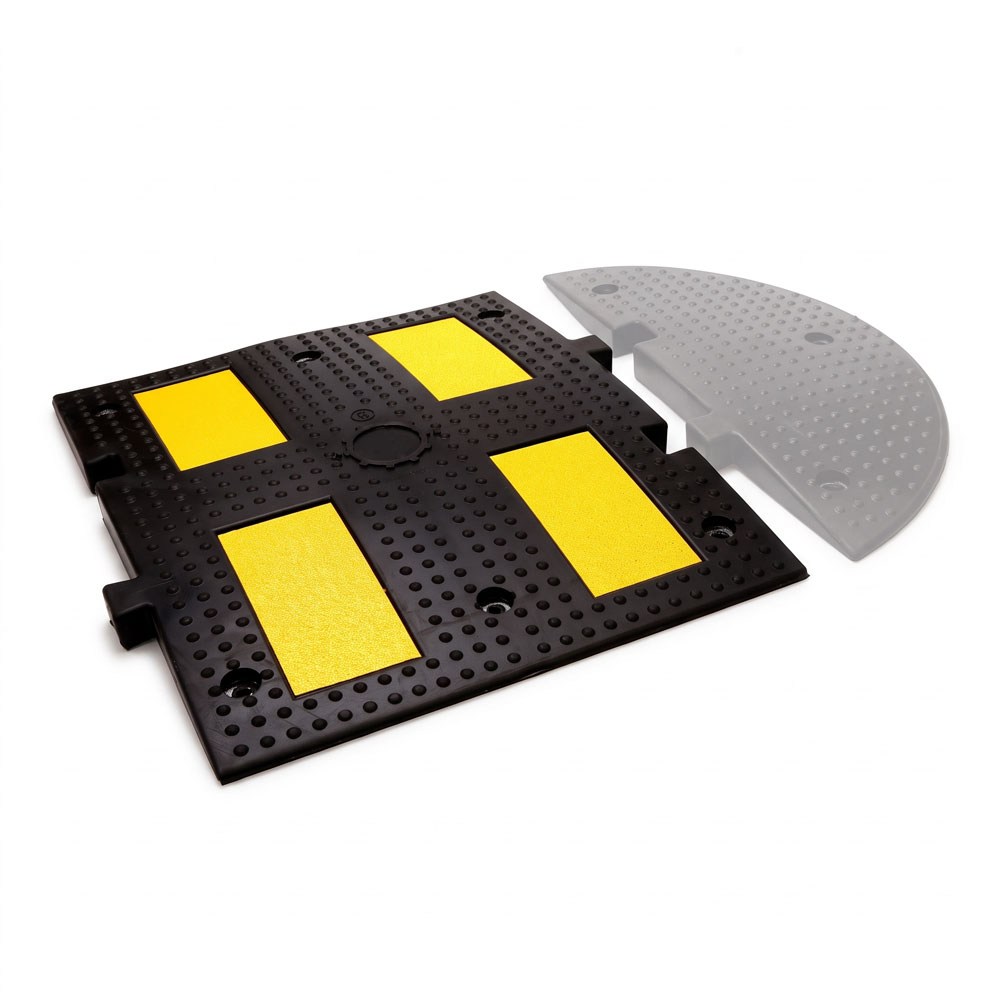 Kauçuk Hız Kesici Yol Kasis Gövdesi 60 x 50 x 4,5 cmRubber Speed Bumps