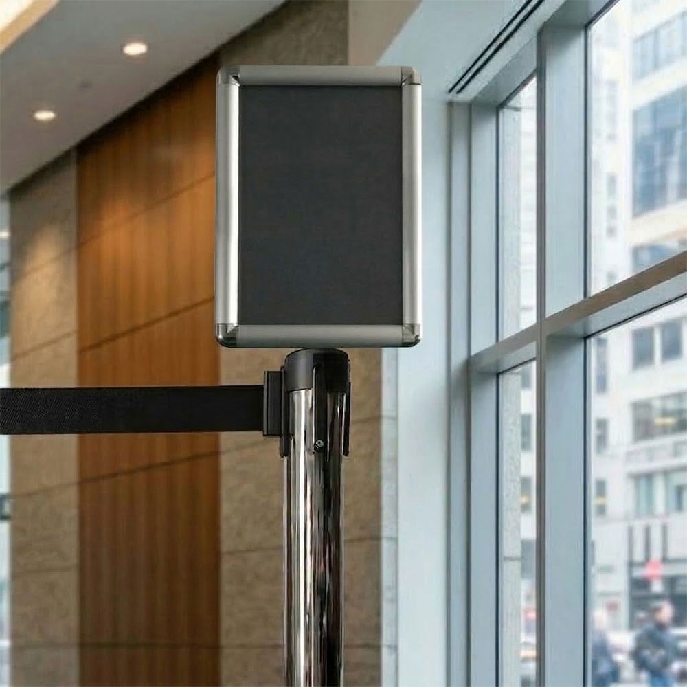 Aluminyum Info BoardRetractable Belt Barriers & Q Stands