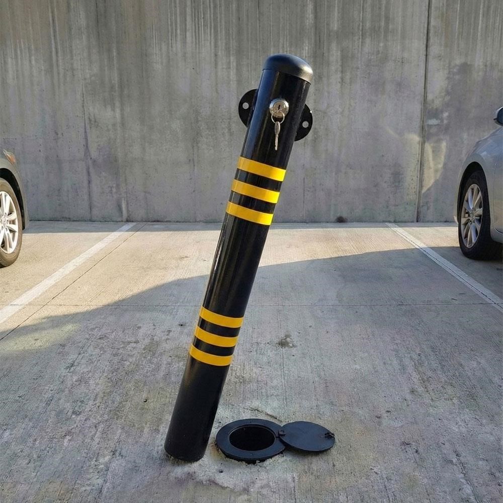 Siyah Kilitli Otopark Direği 70 cm, Çıkan Tip Ankrajlı Park BariyeriKilitli Park Direkleri