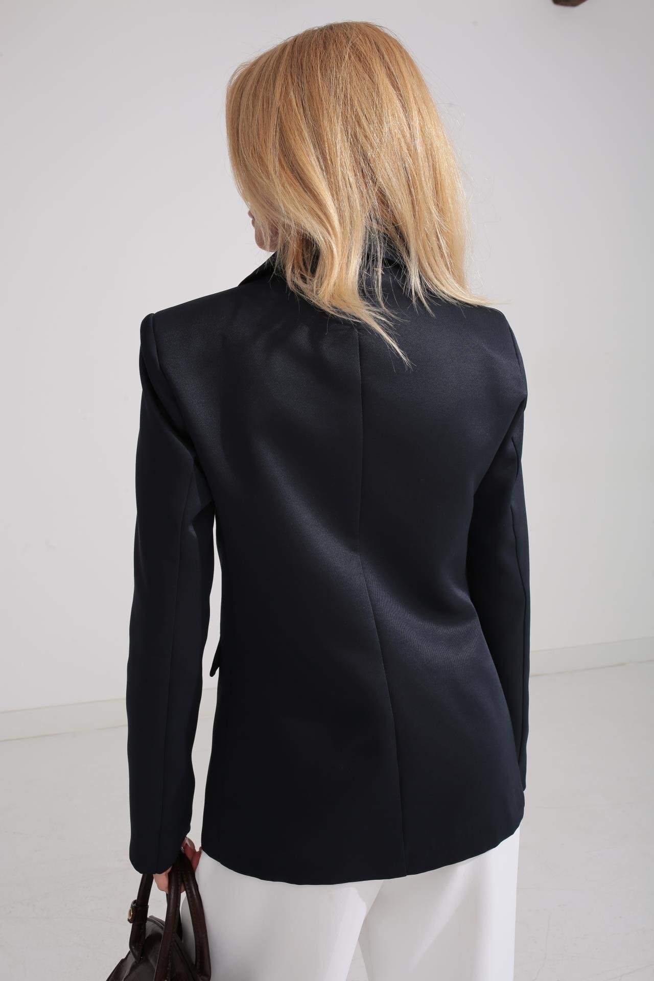 Astarı Yazılı Broş Detay Lacivert Ceket CEKET