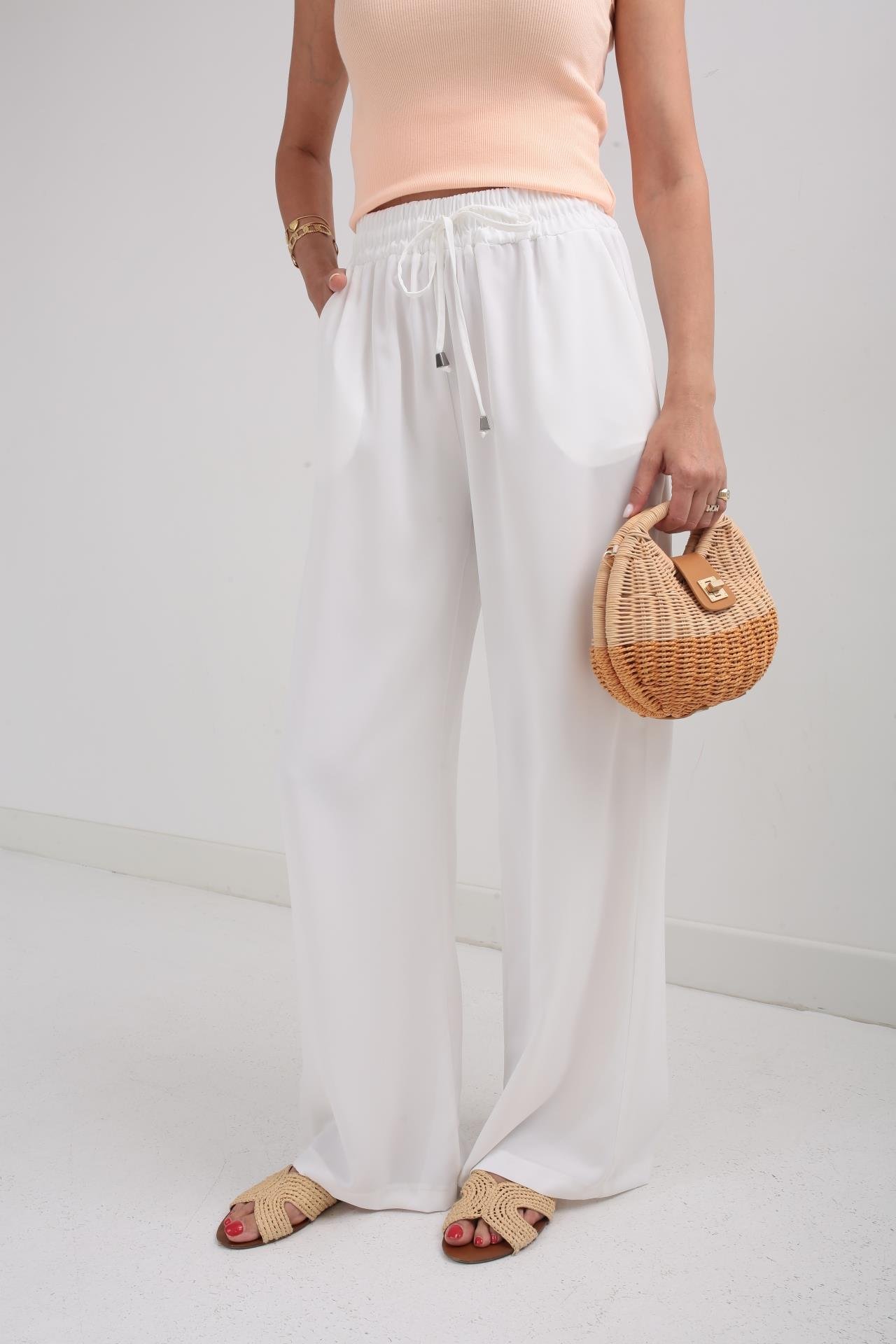 Beli Lastikli Bağcıklı Beyaz Geniş Kesim Pantolon PANTOLON | NO33