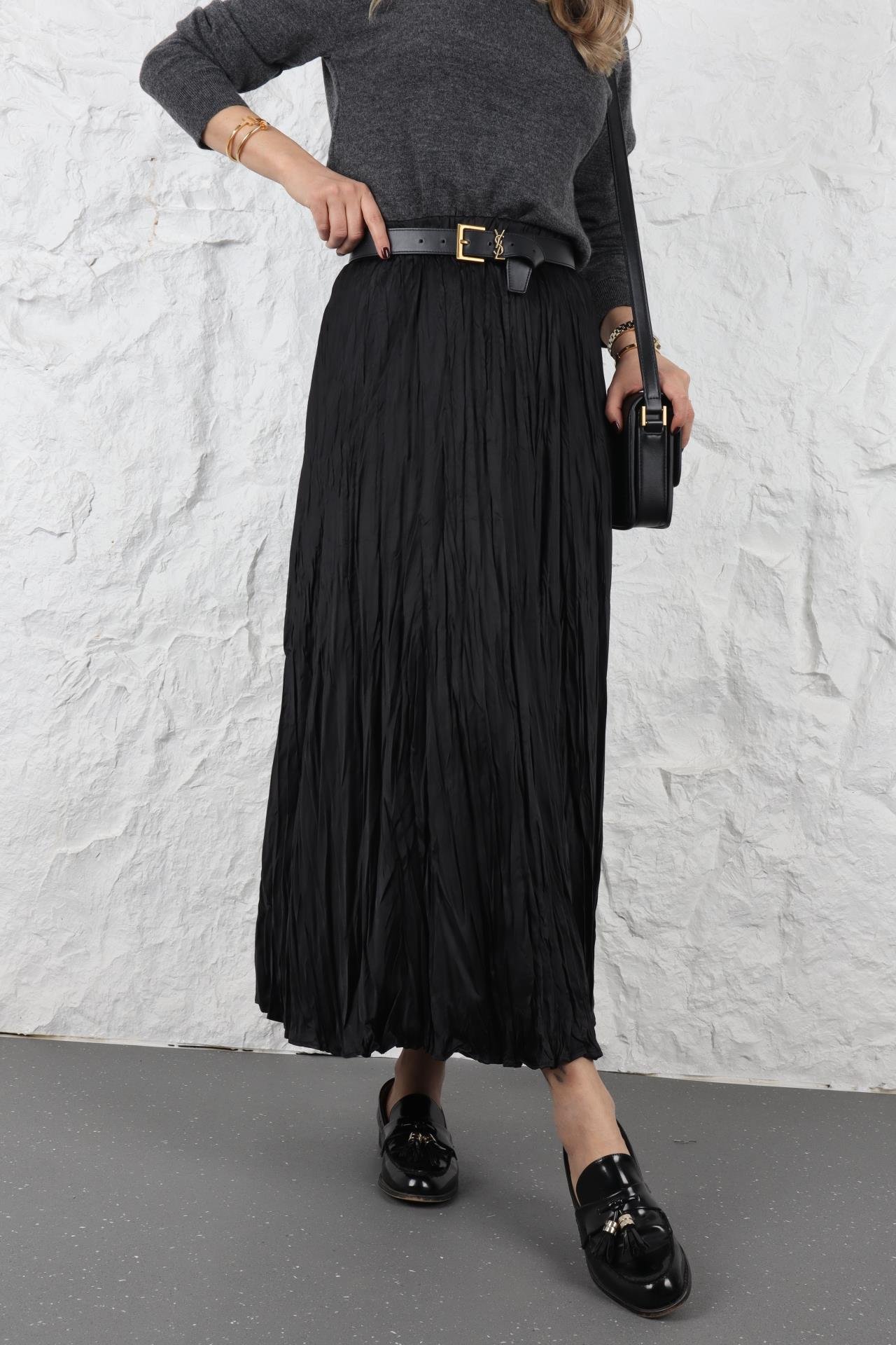 Beli Lastikli Kraslı Sİyah Etek ETEK