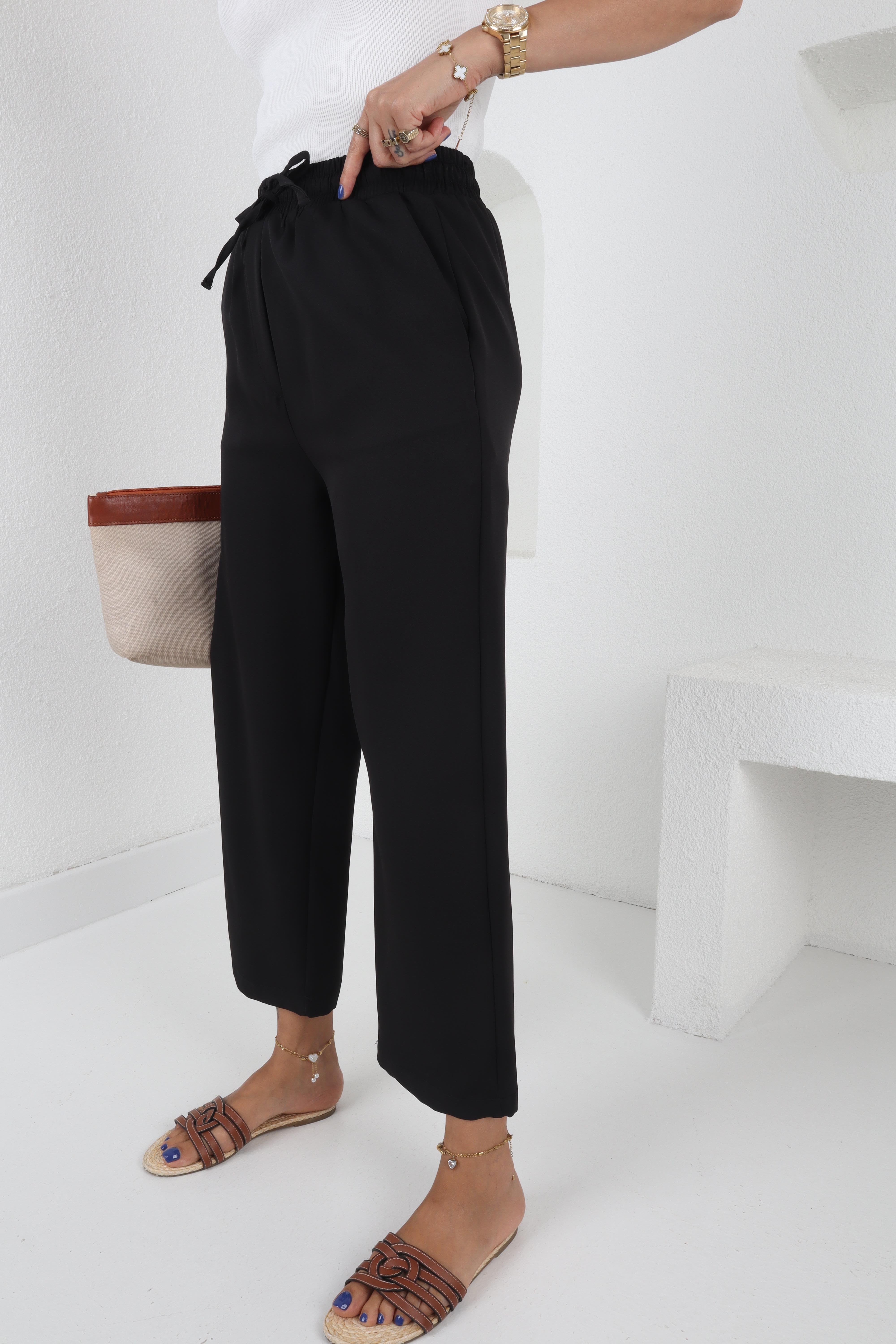 Beli Lastikli Yandan Cepli Siyah Pantolon PANTOLON