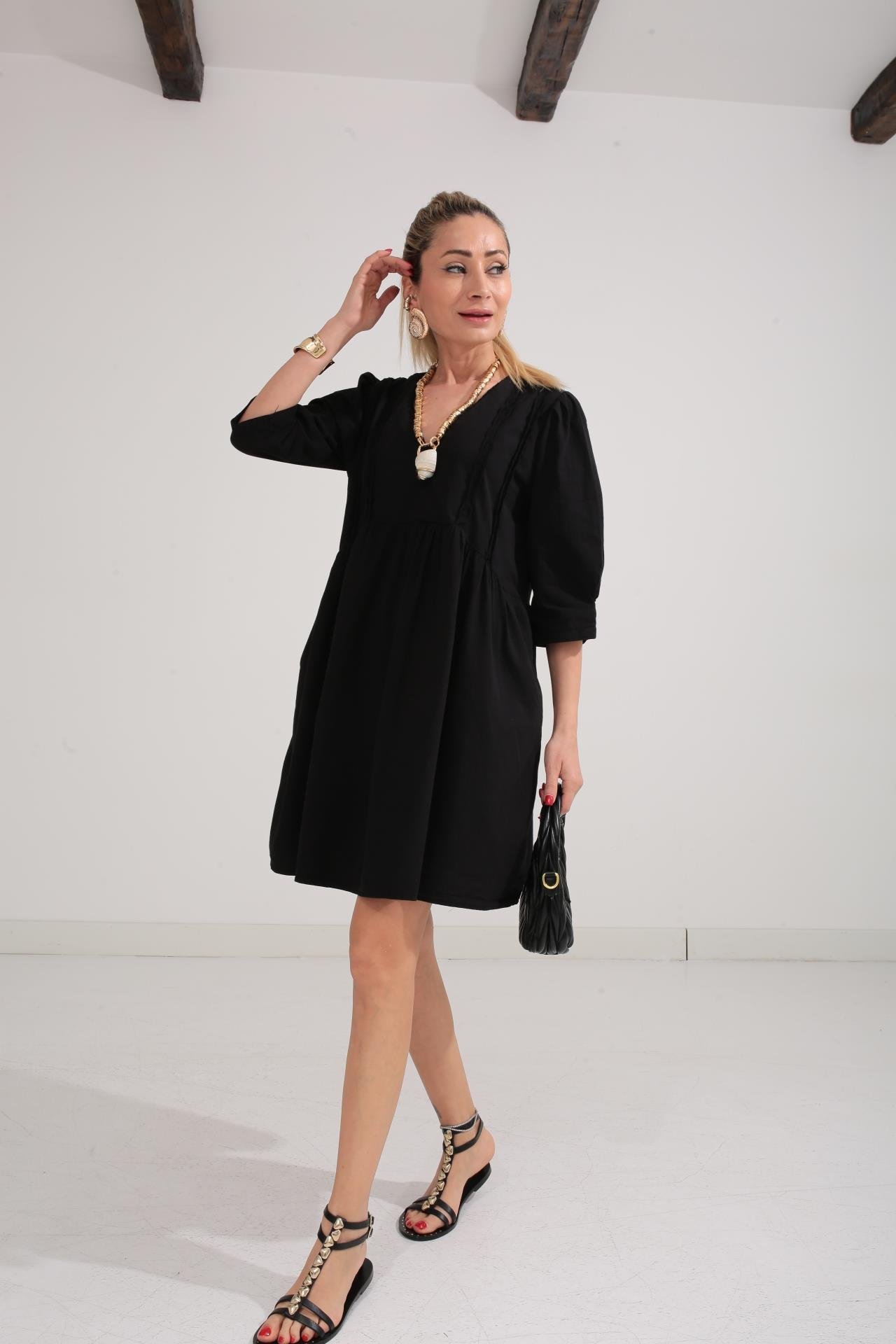 Dantel Detay V Yaka Siyah Katlı Elbise ELBİSE | NO33