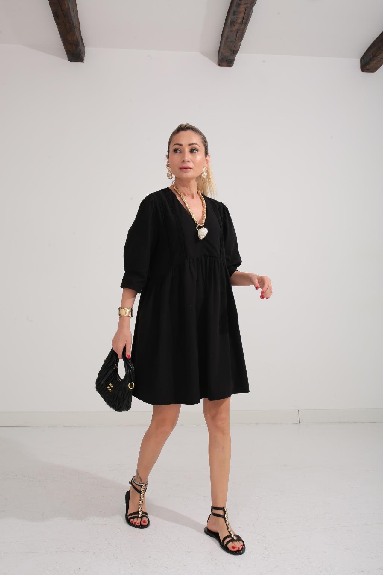 Dantel Detay V Yaka Siyah Katlı Elbise ELBİSE | NO33