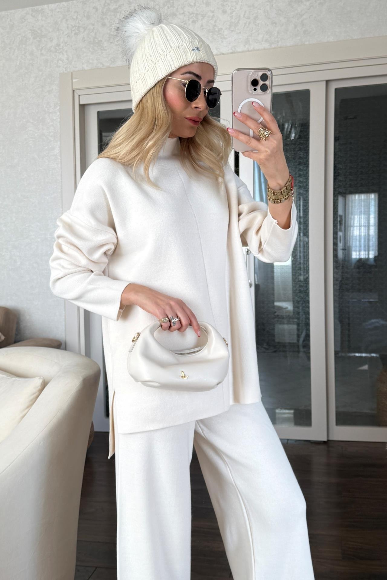 Dik Yaka Ekru Pantolonlu Triko Takım TAKIM