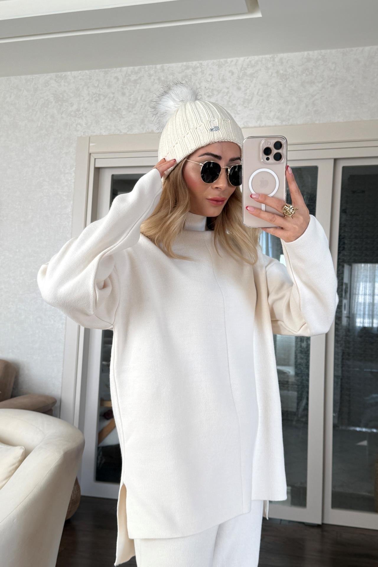 Dik Yaka Ekru Pantolonlu Triko Takım TAKIM