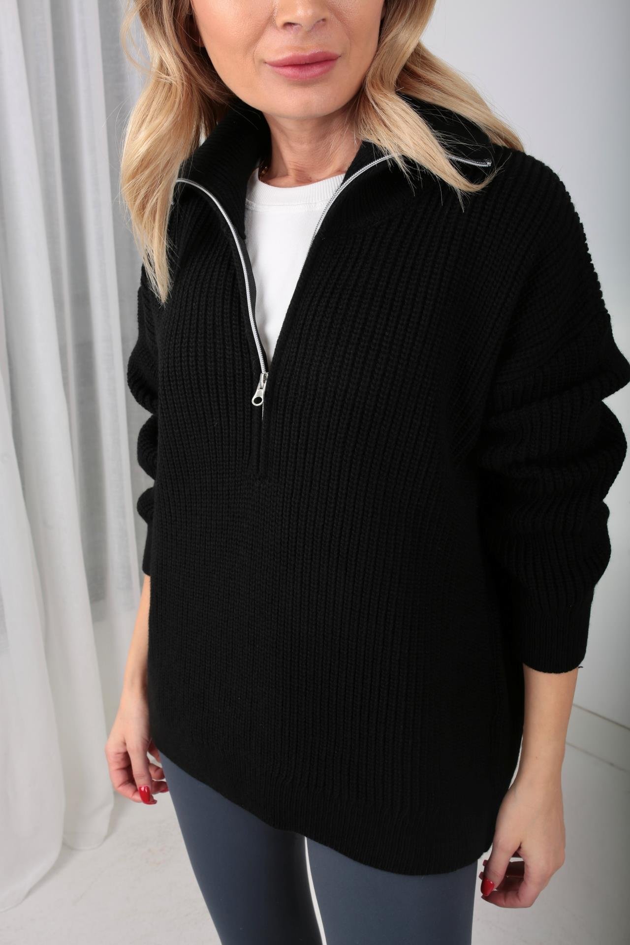 Dik Yaka Fermuarlı Siyah Basic Kazak TRİKO VE KAZAK