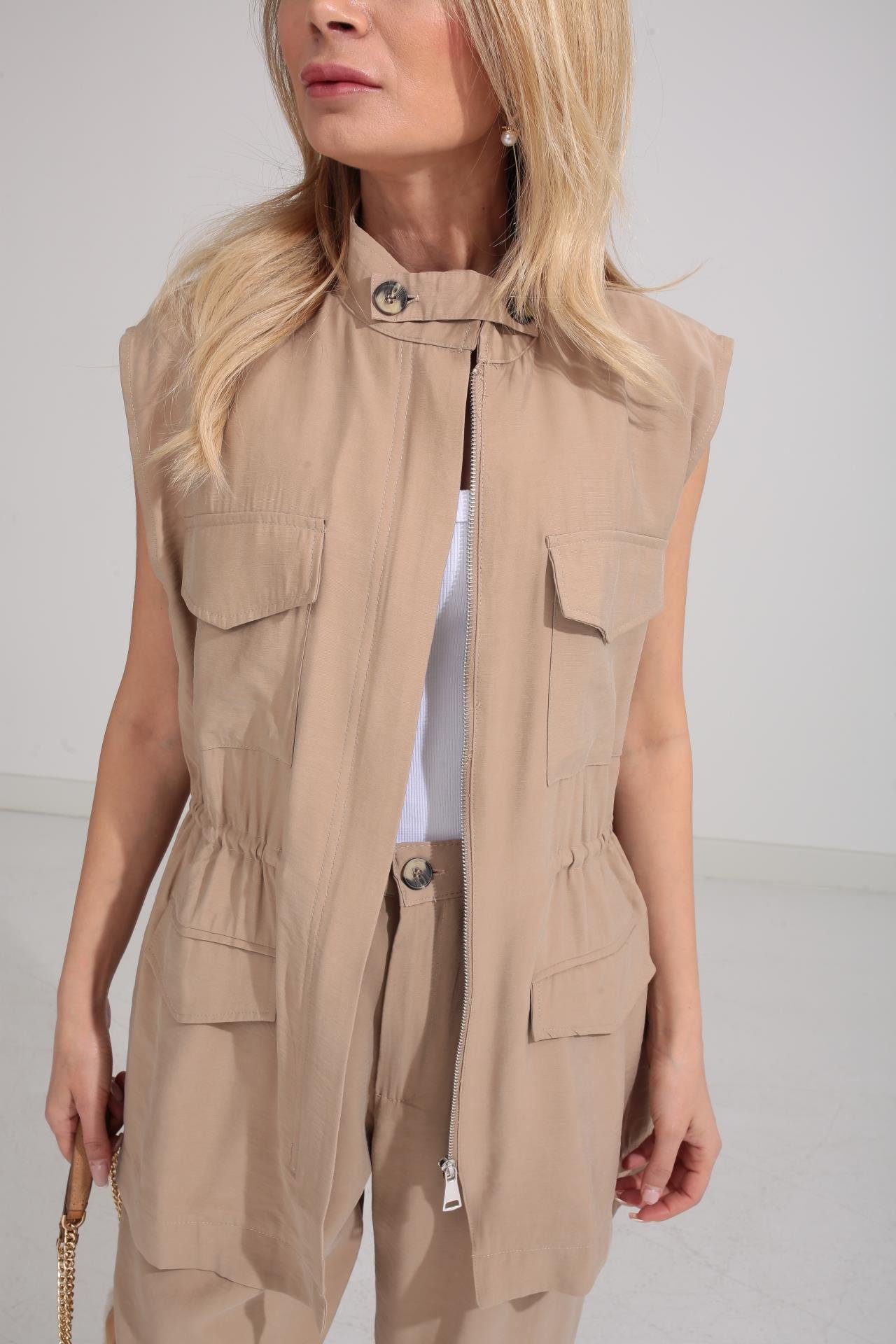 Dik Yaka Yelekli Tensel Kumaş Camel Takım TAKIM