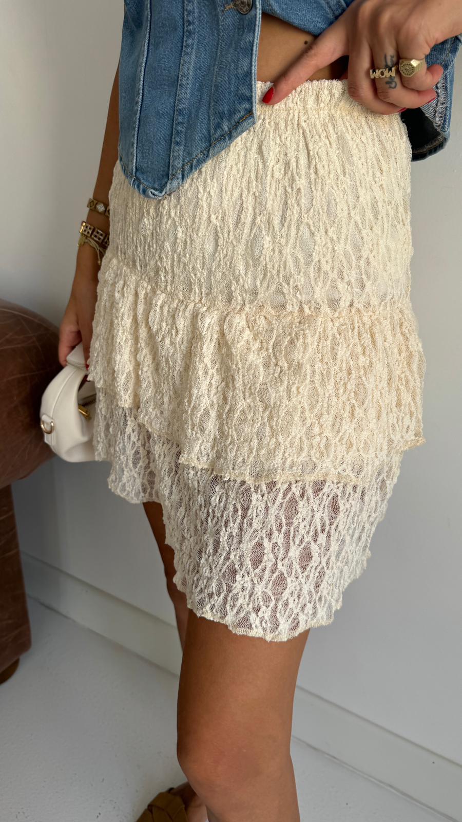 Ekru Katlı Kısa Dantel Etek ETEK