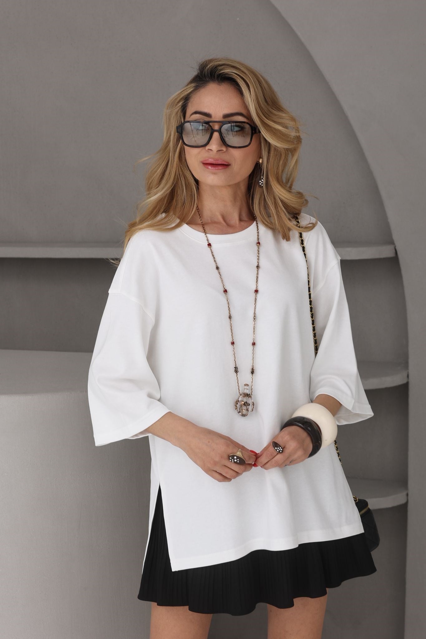 Ekru Oversize Yanı Yırtmaçlı Basic Tshirt T-SHİRT | NO33