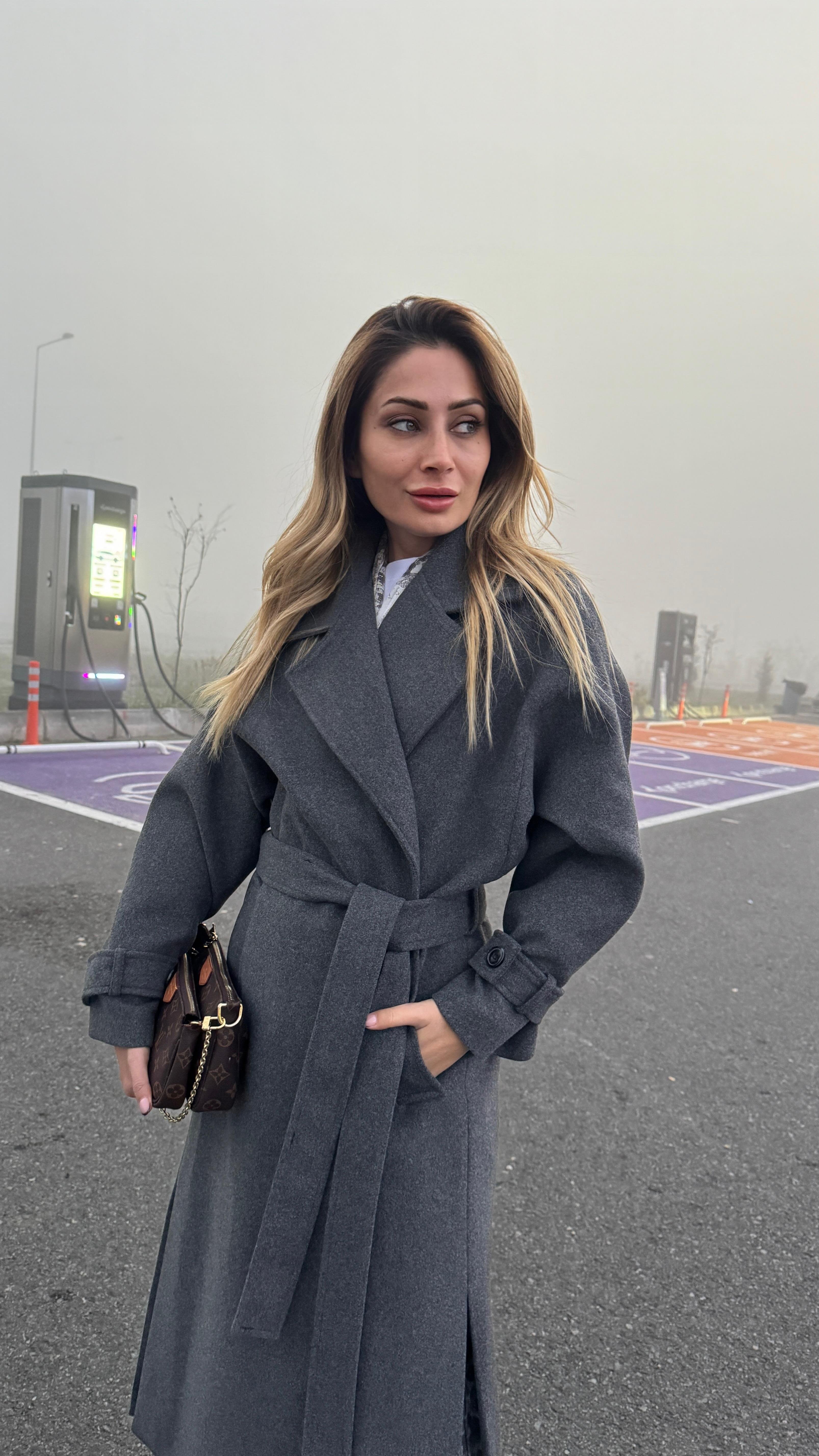 Füme Kuşaklı Kaşe Uzun Kaban KABAN