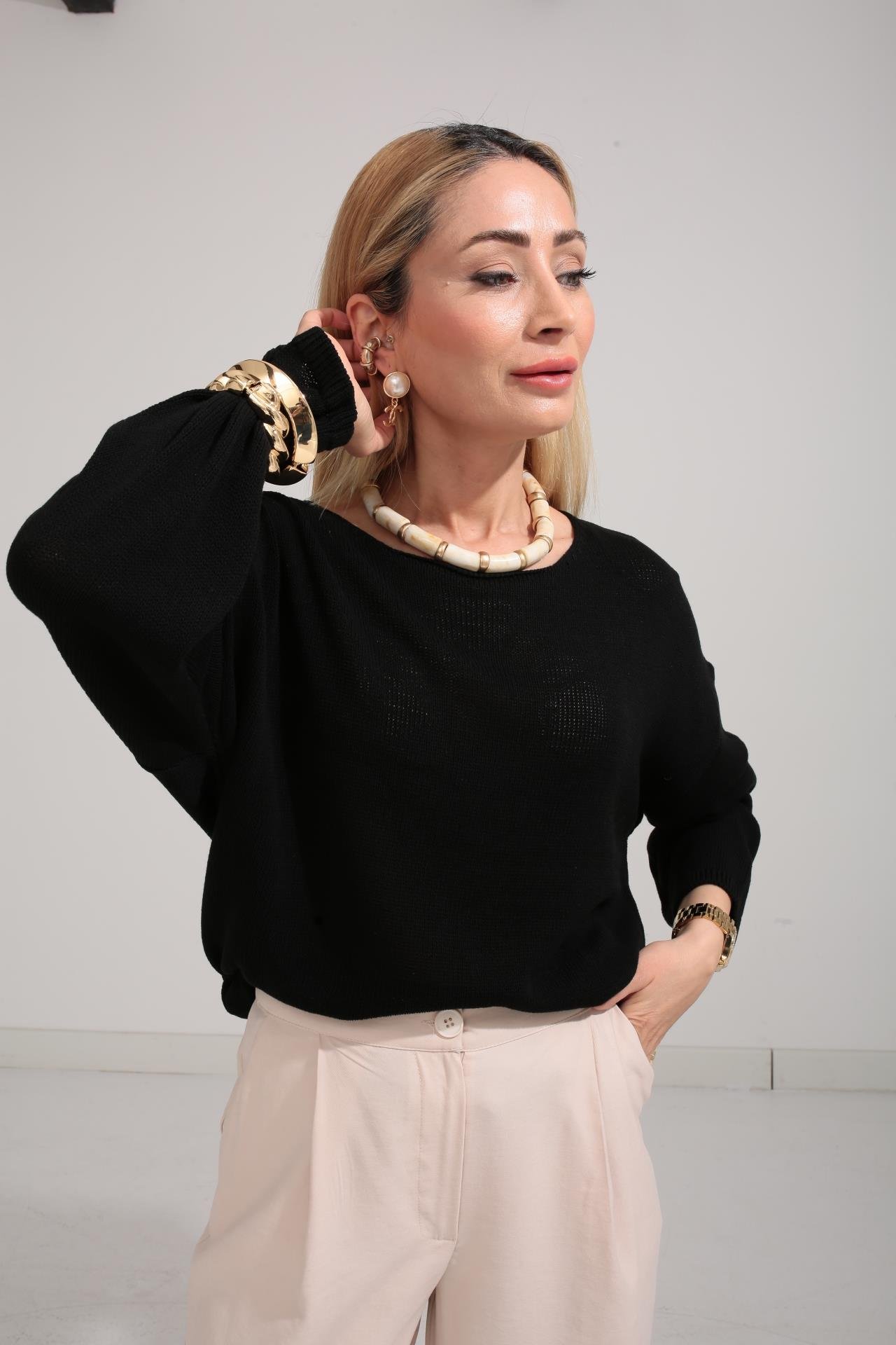 Geniş Yaka Siyah Mevsimlik Triko TRİKO VE KAZAK | NO33