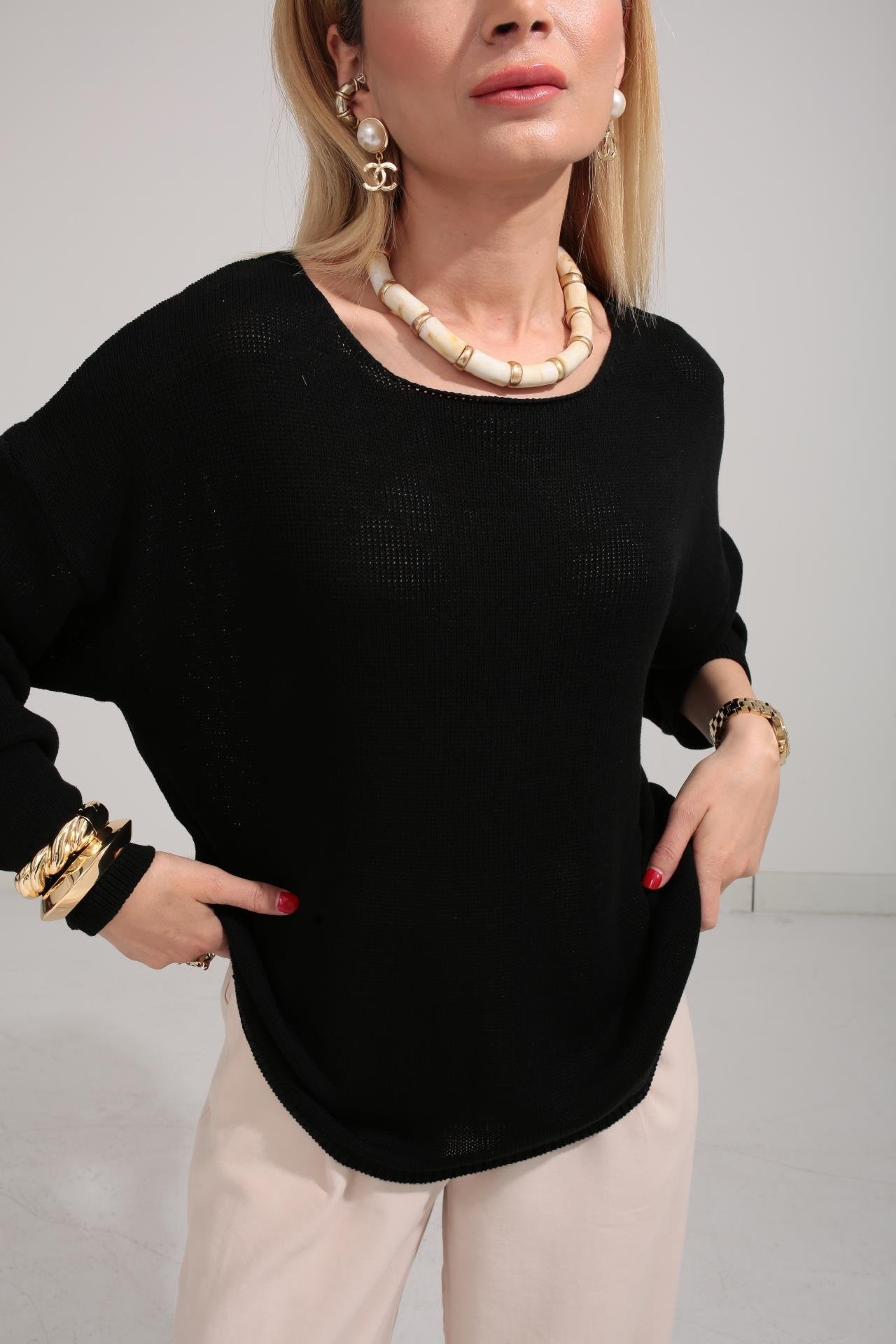 Geniş Yaka Siyah Mevsimlik Triko TRİKO VE KAZAK | NO33