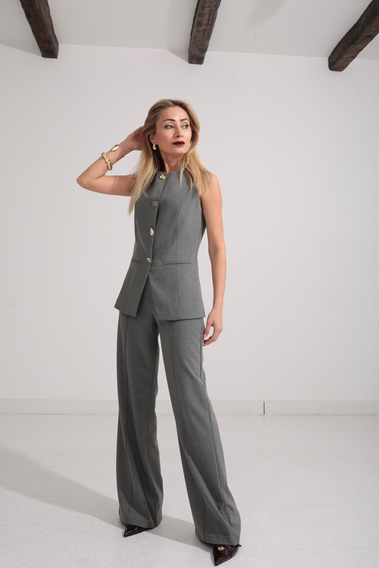 Gold Düğme Deta Gri Yelekli Takım TAKIM