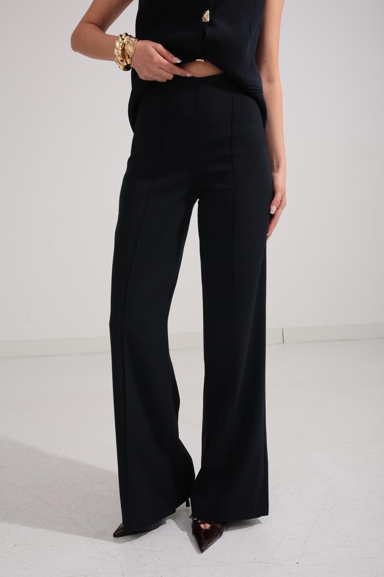 Gold Düğme Deta Lacivert Yelekli Takım TAKIM