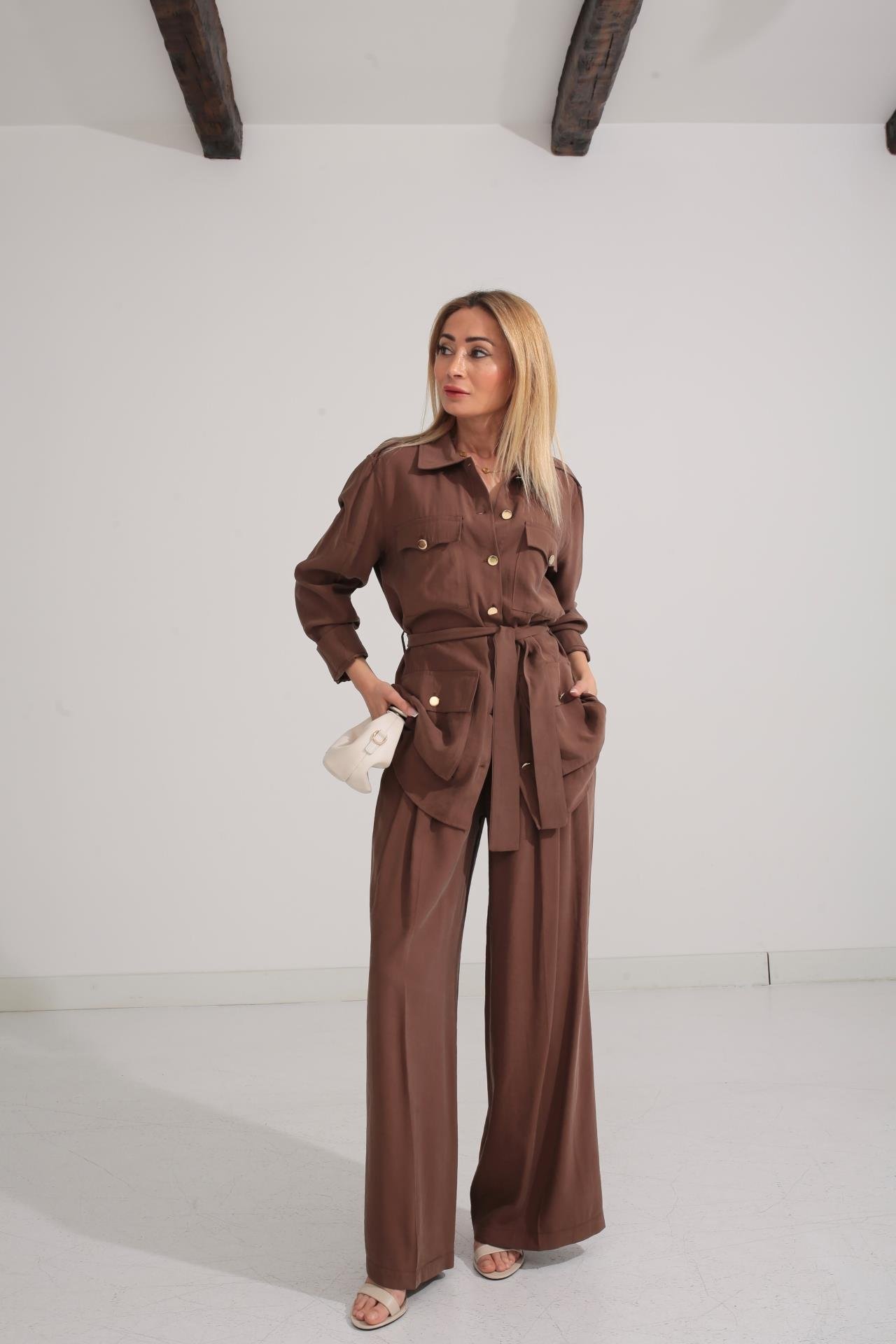 Gold Düğmeli Kahverengi Tensel Takım TAKIM