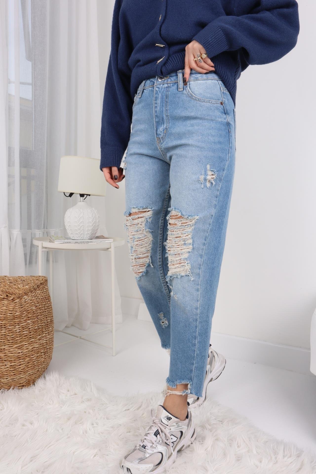 Gölgeli Dizleri  Yırtıklı Likrasız Mom Jean JEAN