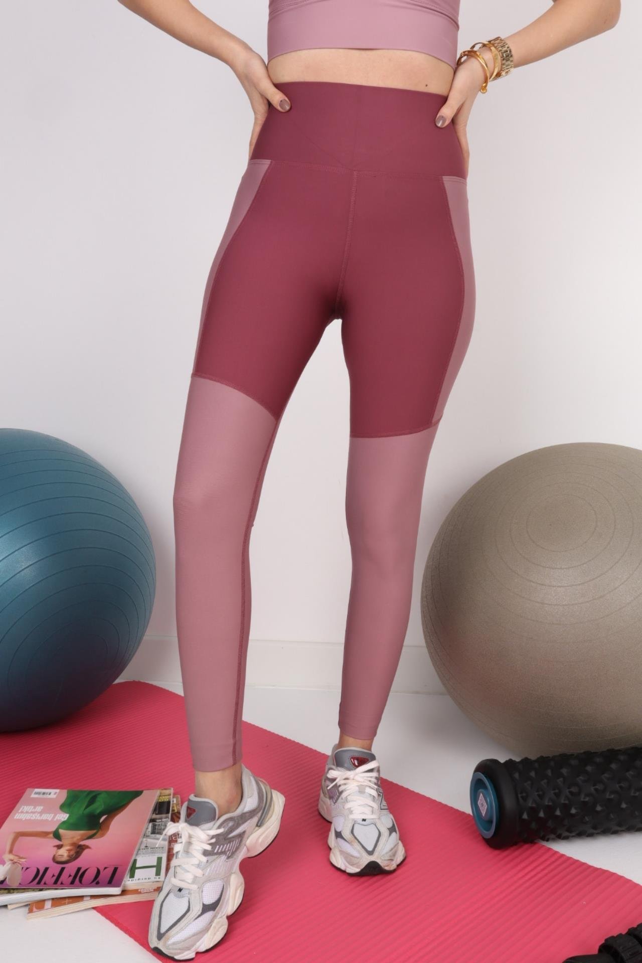 Gül Kurusu Garnili Toparlayıcı Spor Tayt TAYT