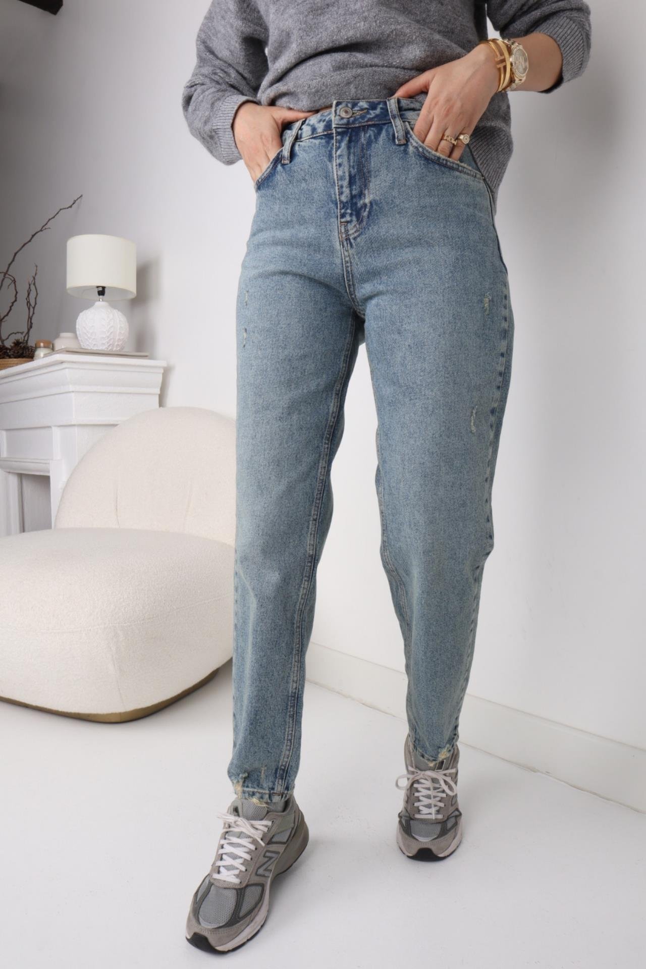 High Rise Açık Mavi Comfort Likralı Mom Jean JEAN