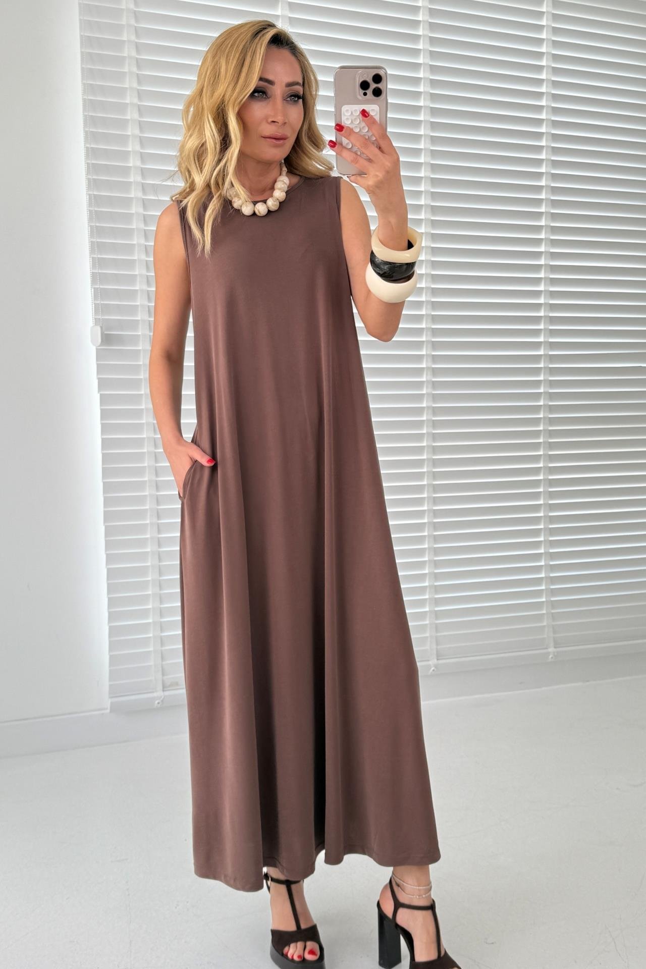 Kalın Askı Cepli Kahve Örme Kloş Elbise ELBİSE | NO33