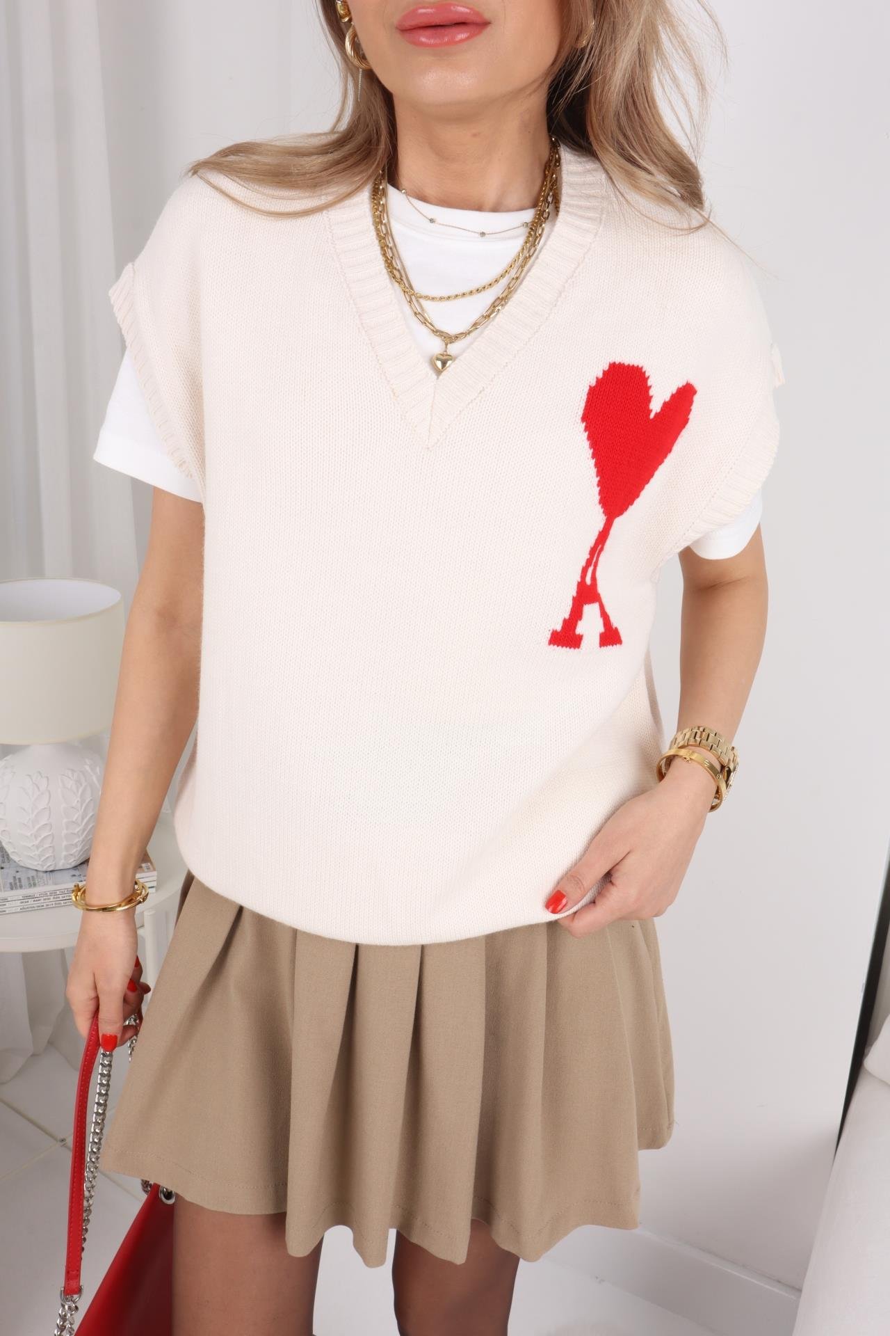 Kalp Desenli Ekru Süveter TRİKO VE KAZAK