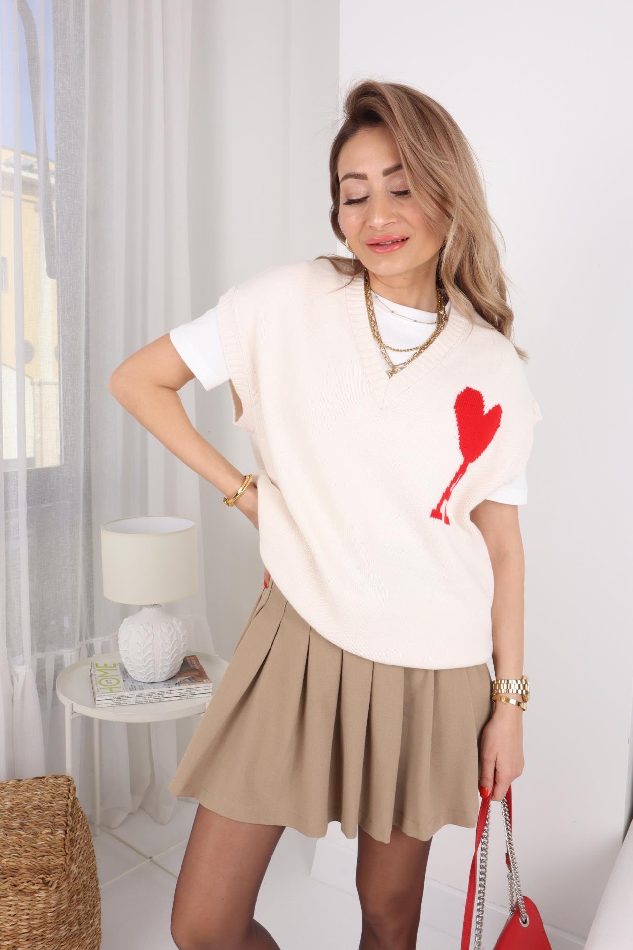 Kalp Desenli Ekru Süveter TRİKO VE KAZAK