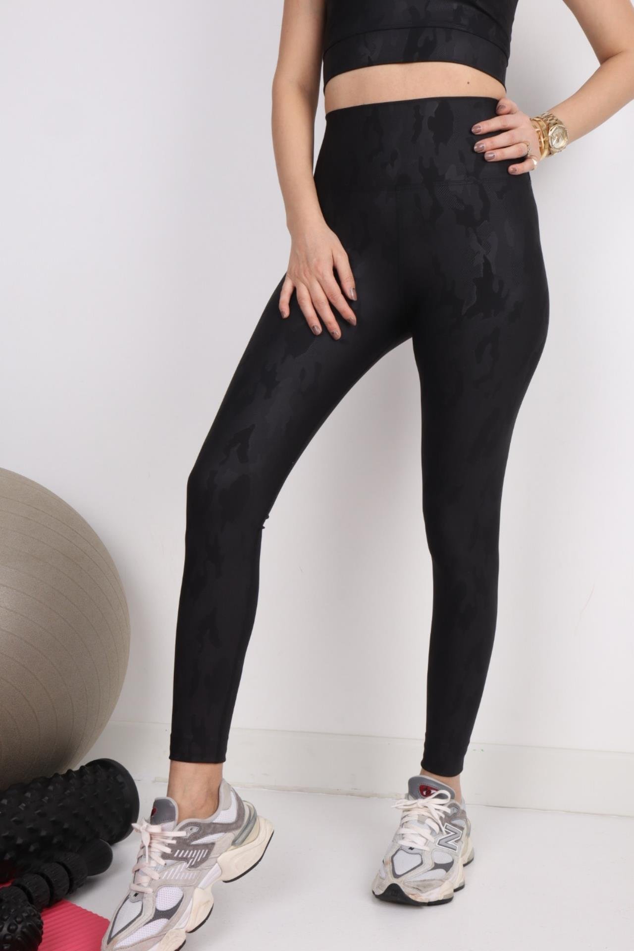 Kamuflaj Siyah Toparlayıcı  Spor Tayt TAYT