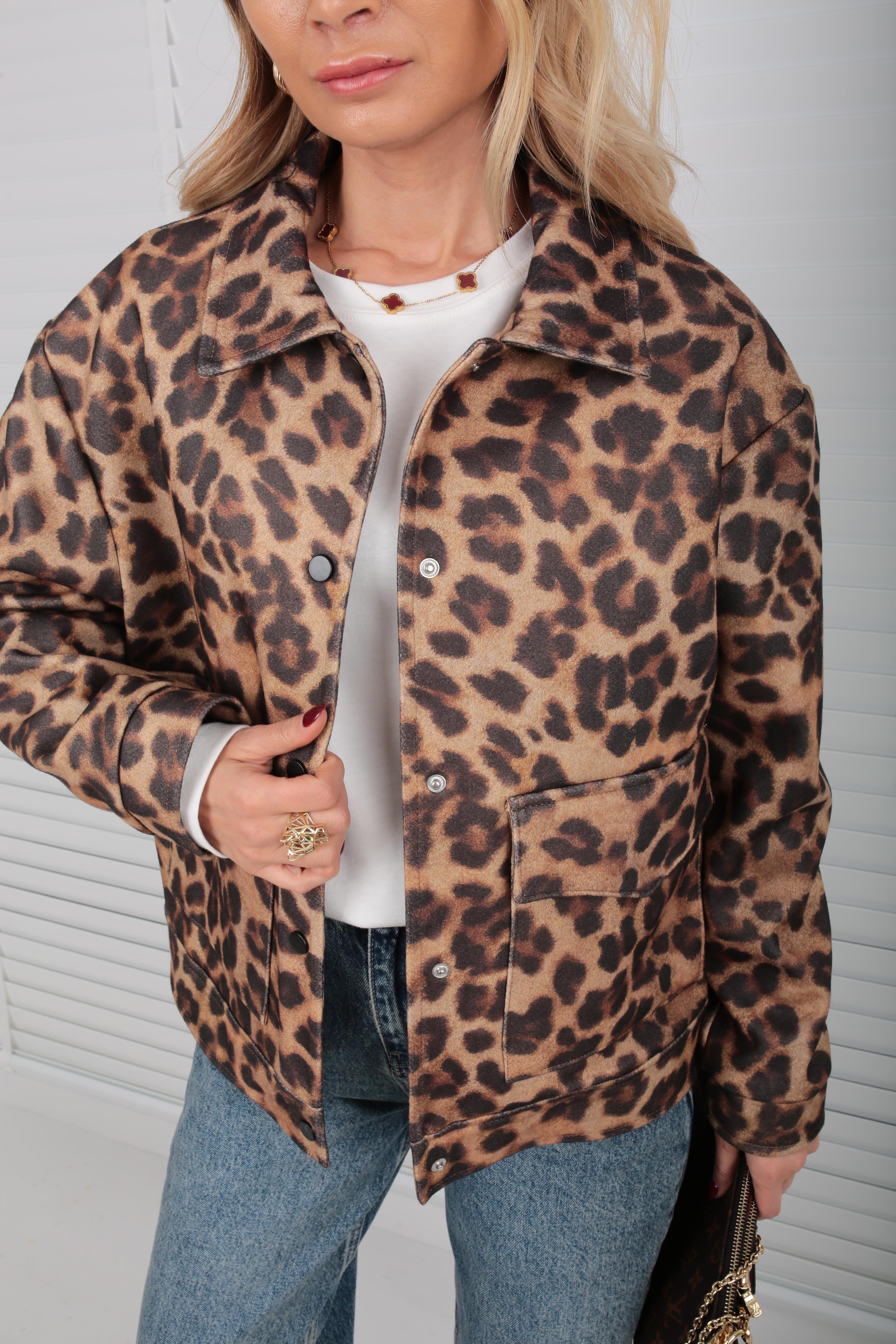 Kapak Cepli Leopar Desen Kısa Nubuk Ceket CEKET