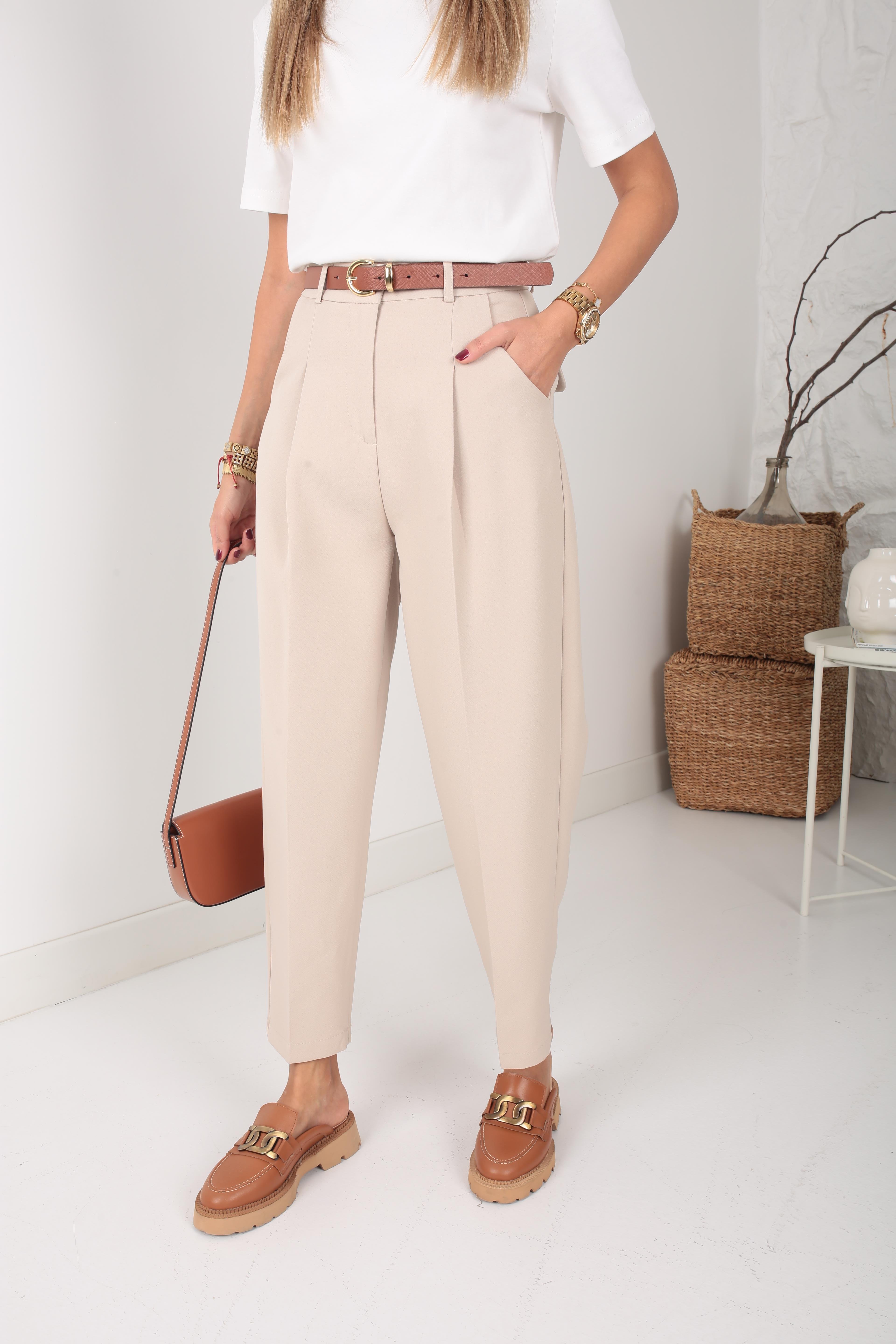 Kendinden Kemerli Bej Havuç Kesim Pantolon PANTOLON