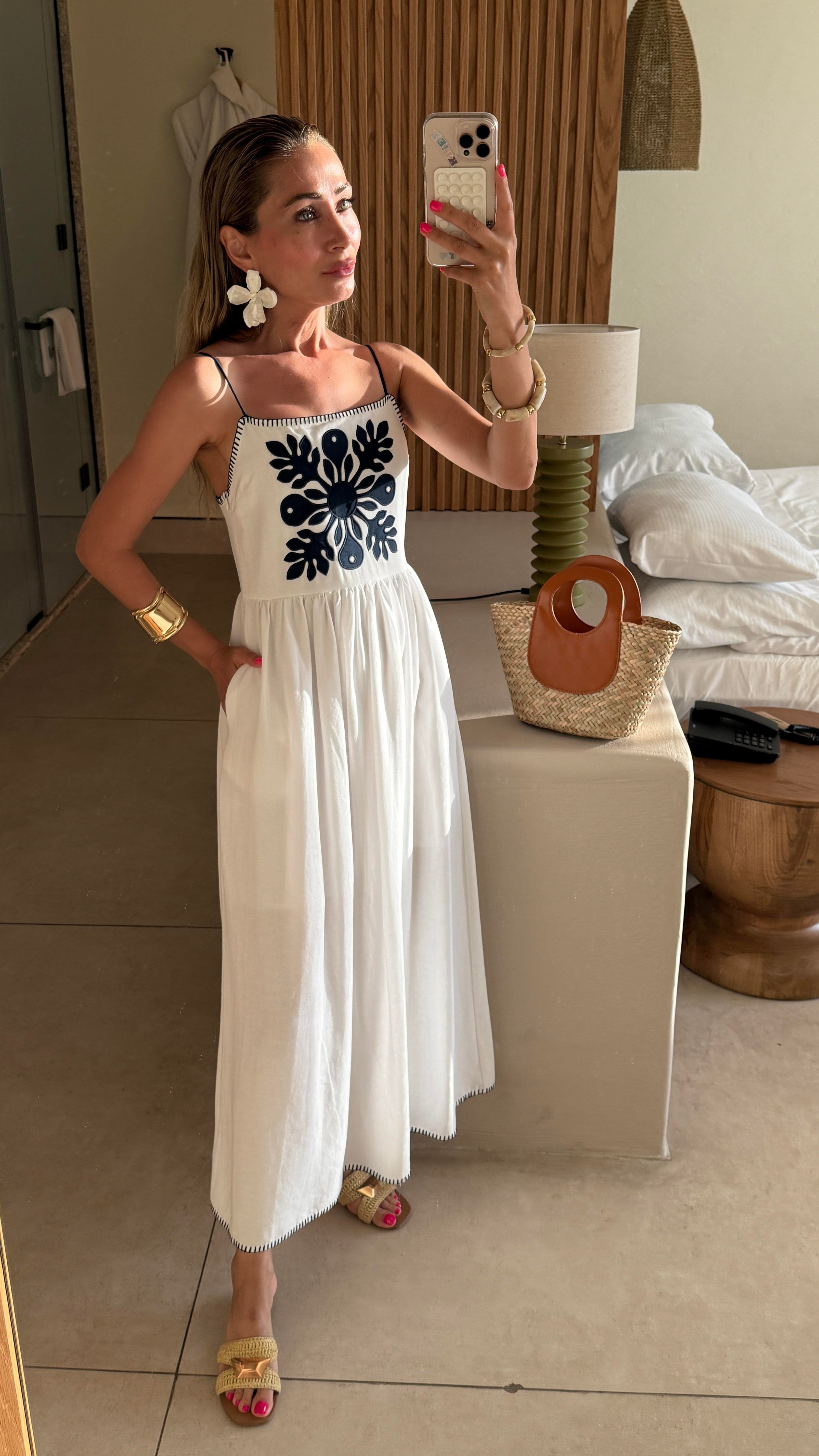 Lacivert Nakışlı Beyaz Keten Elbise ELBİSE | NO33