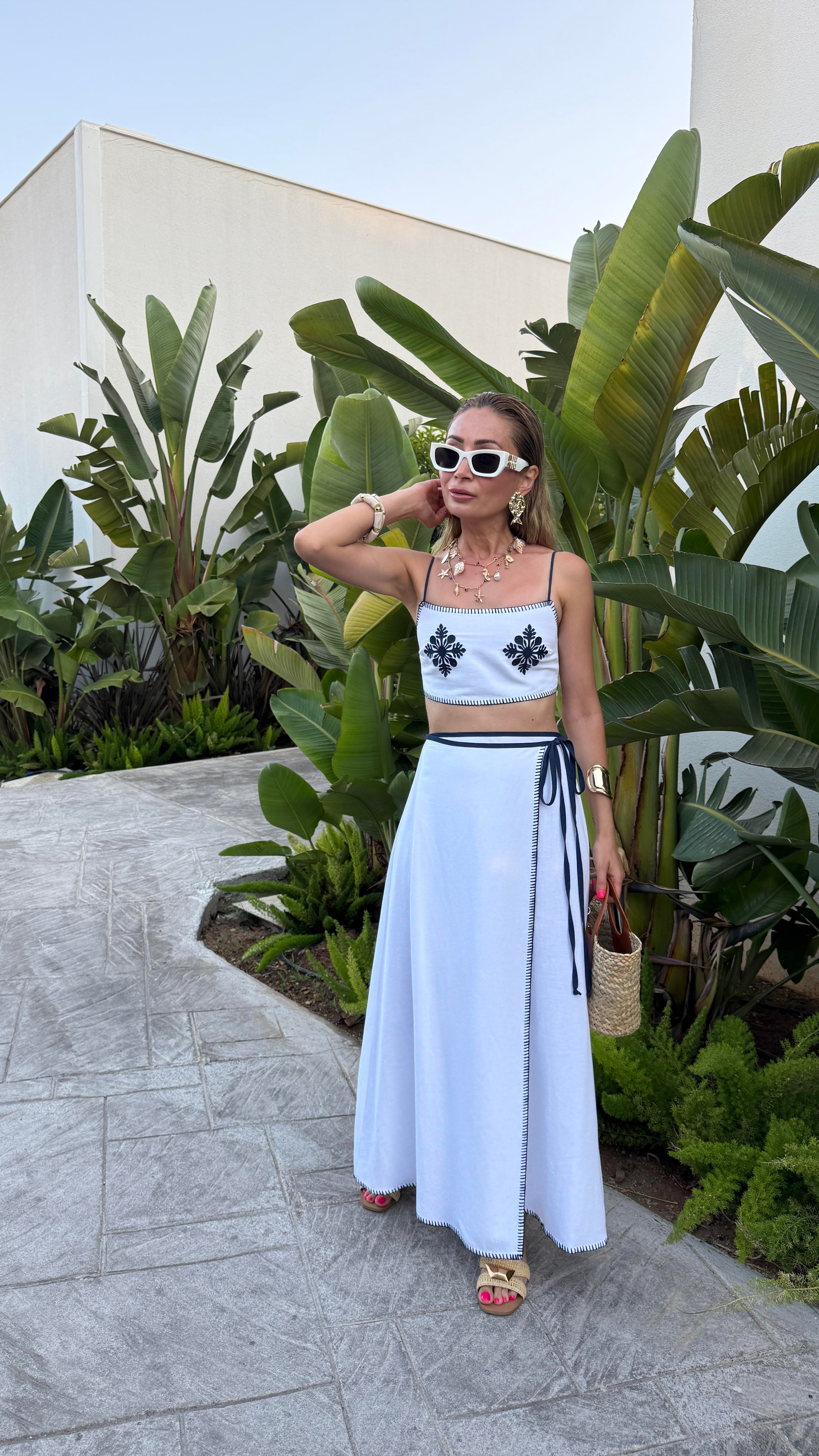 Lacivert Nakışlı Tığ İşli Keten Takım TAKIM | NO33