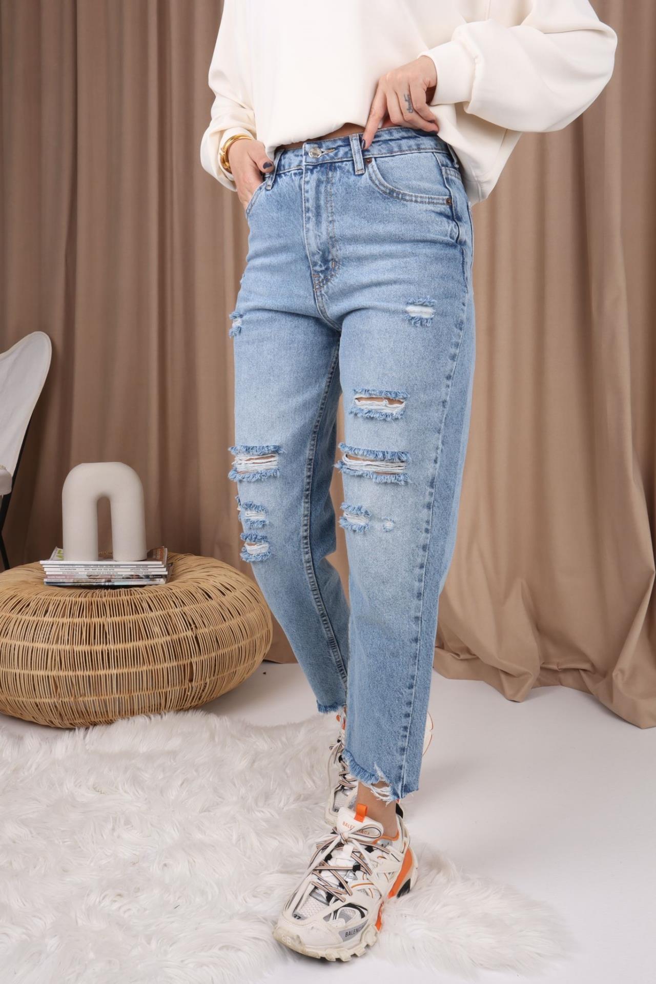 Mavi Yırtıklı Paça Detay Likrasız Mom Jean JEAN