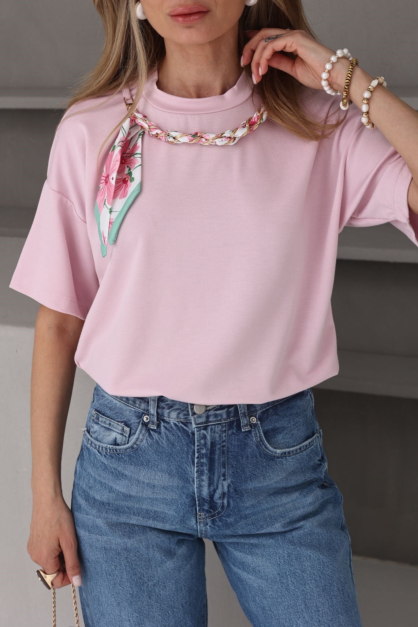 Pembe Fularlı Basic Tshirt T-SHİRT | NO33