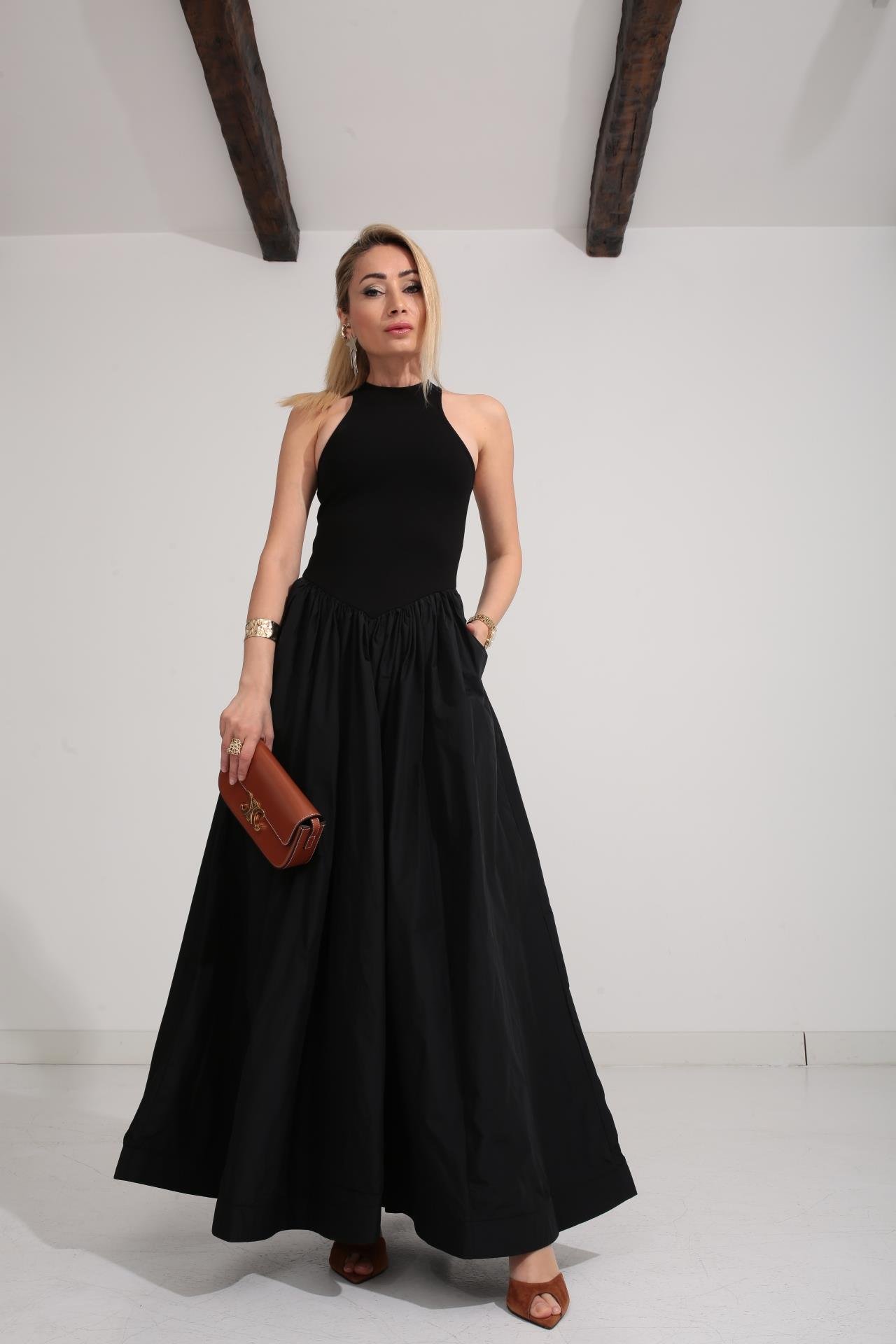 Penye Detay Eteği Tafta  Siyah Elbise ELBİSE