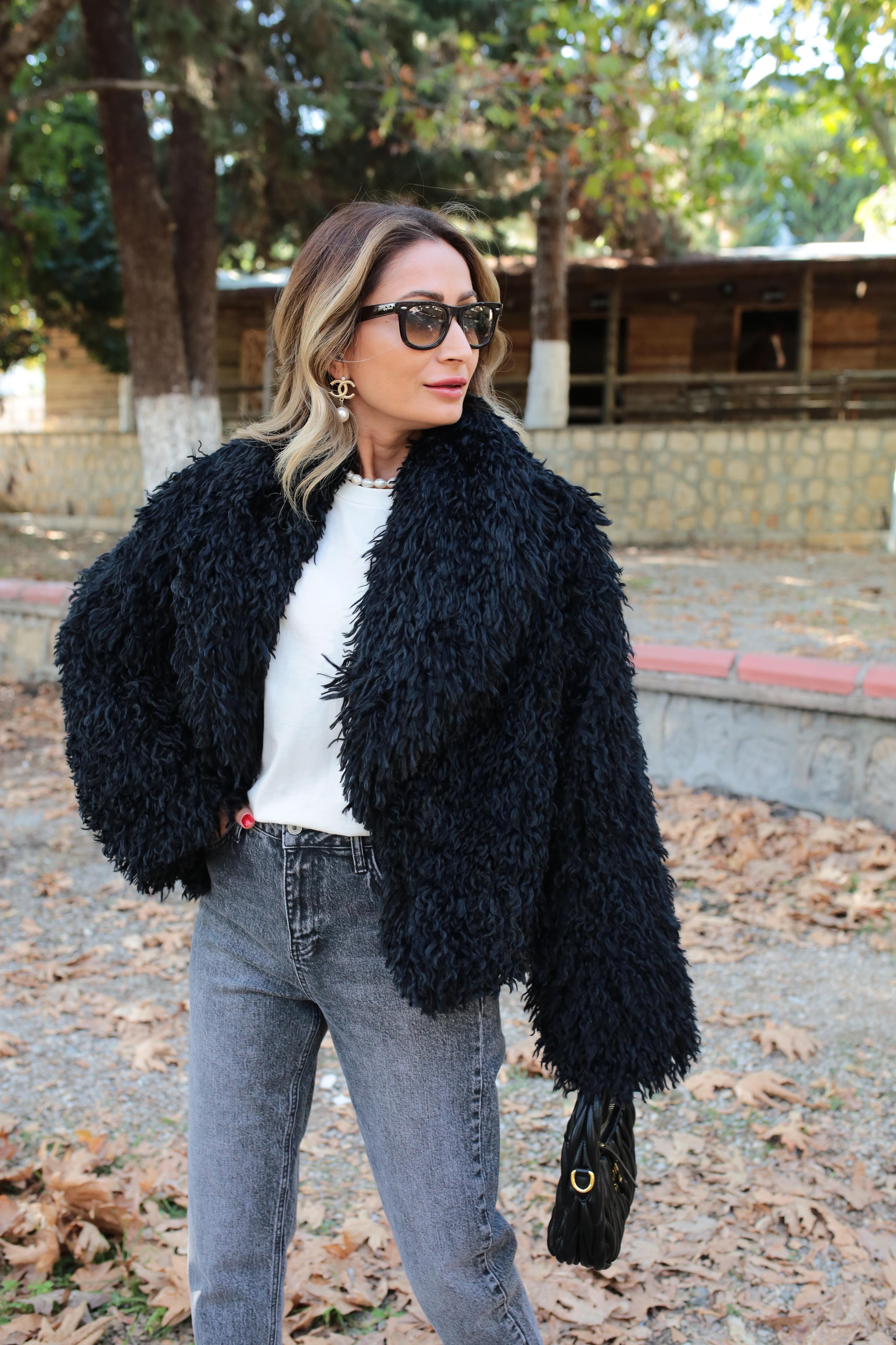 Siyah Kısa Premium Kürk KABAN