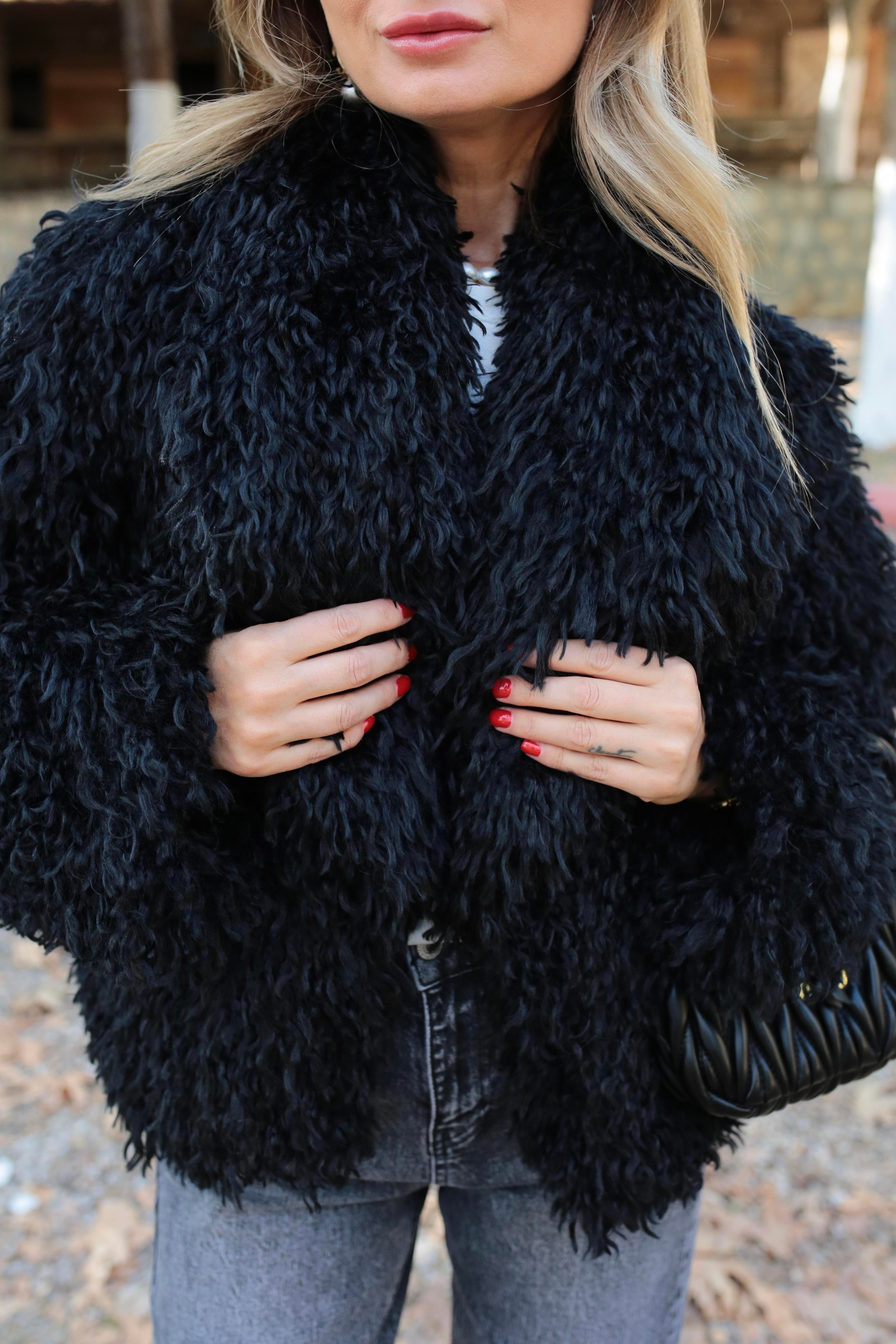 Siyah Kısa Premium Kürk KABAN