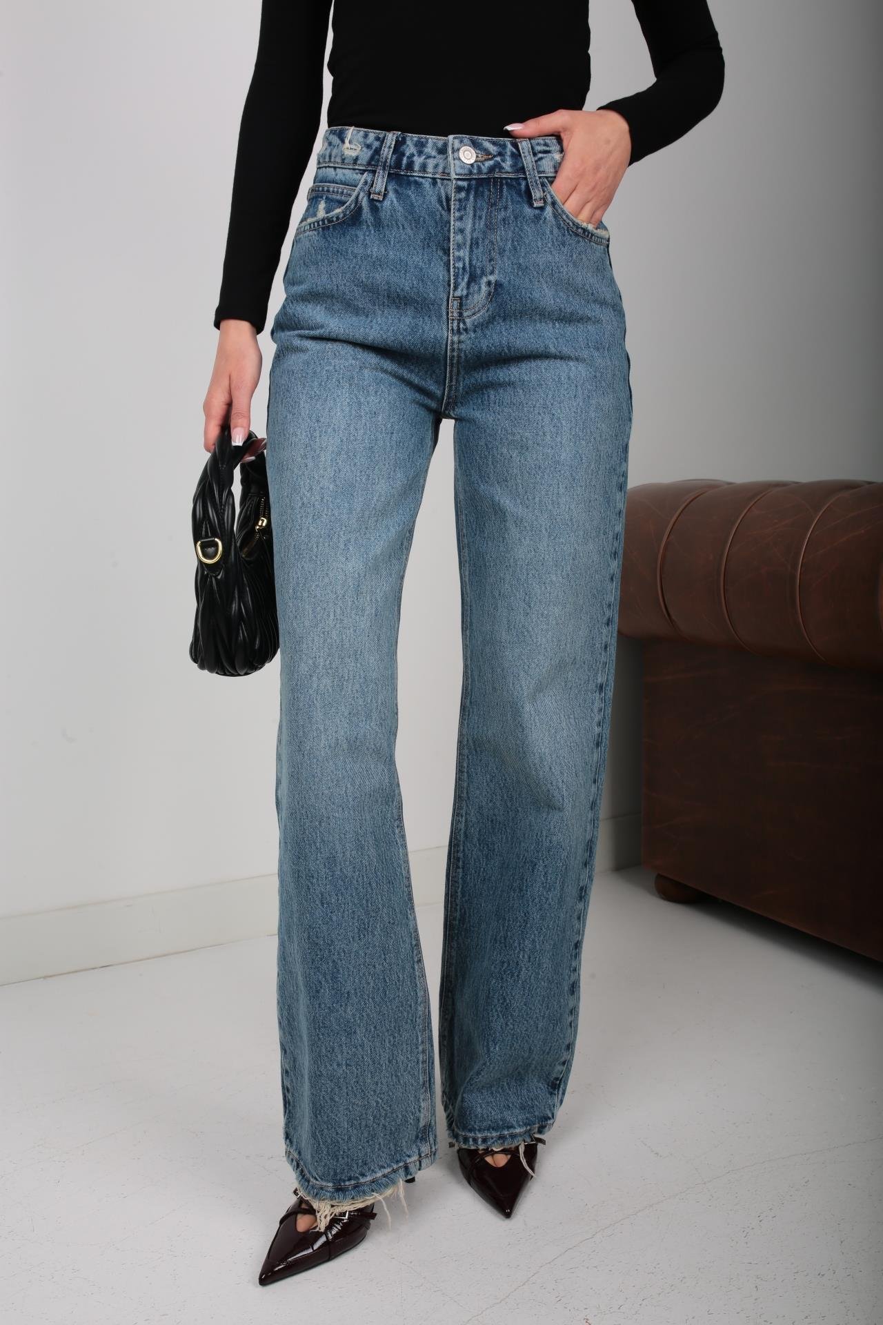 Straight Leg BootCut Jean (1969-2) JEAN