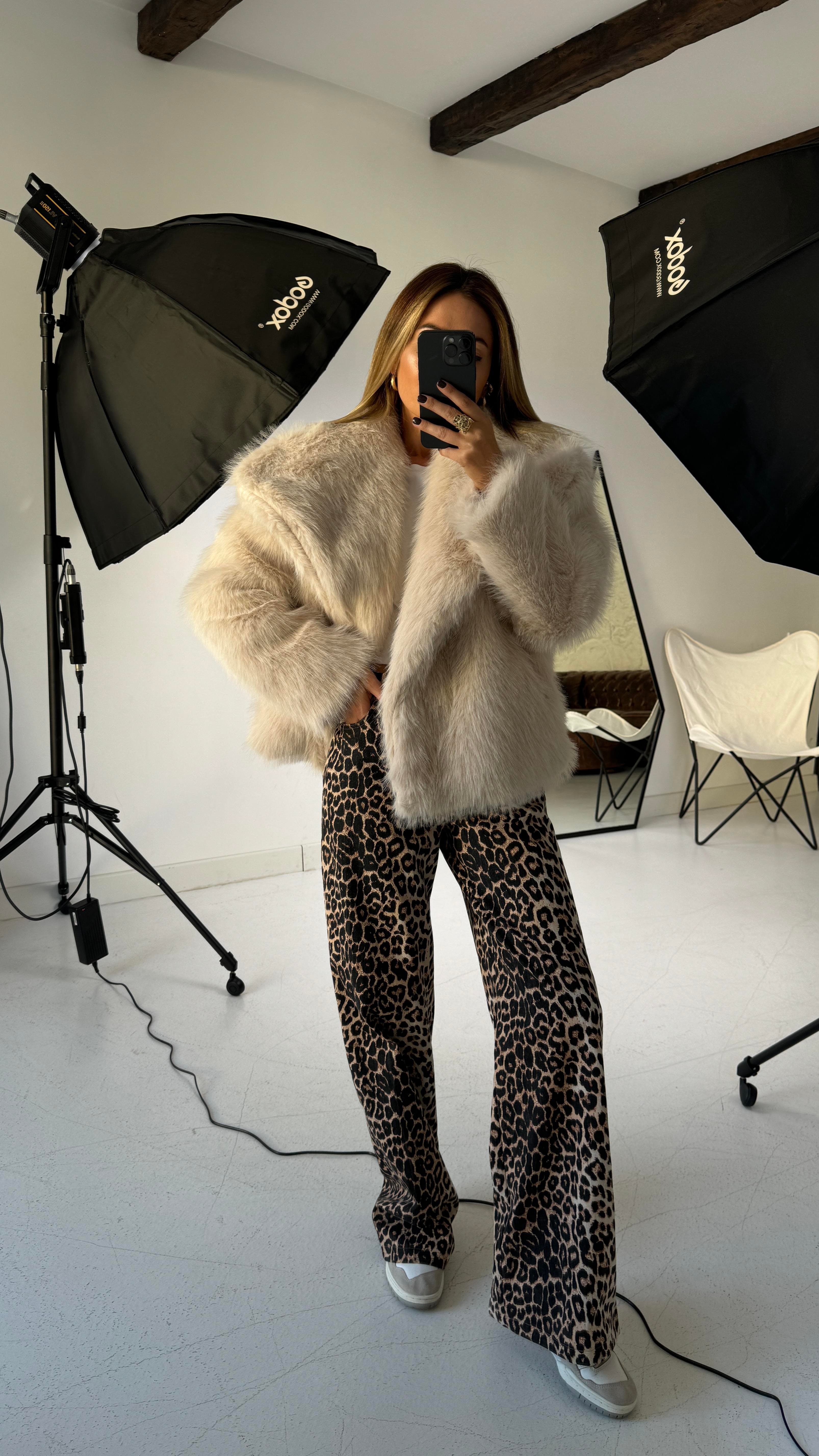 Taş Astarlı Premium Kürk KABAN