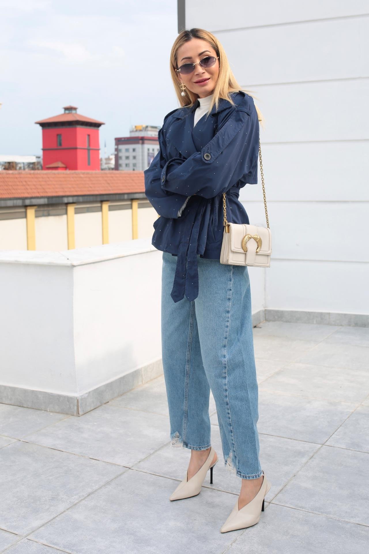 Taş Baskılı Lacivert Kısa Trençkot TRENÇKOT