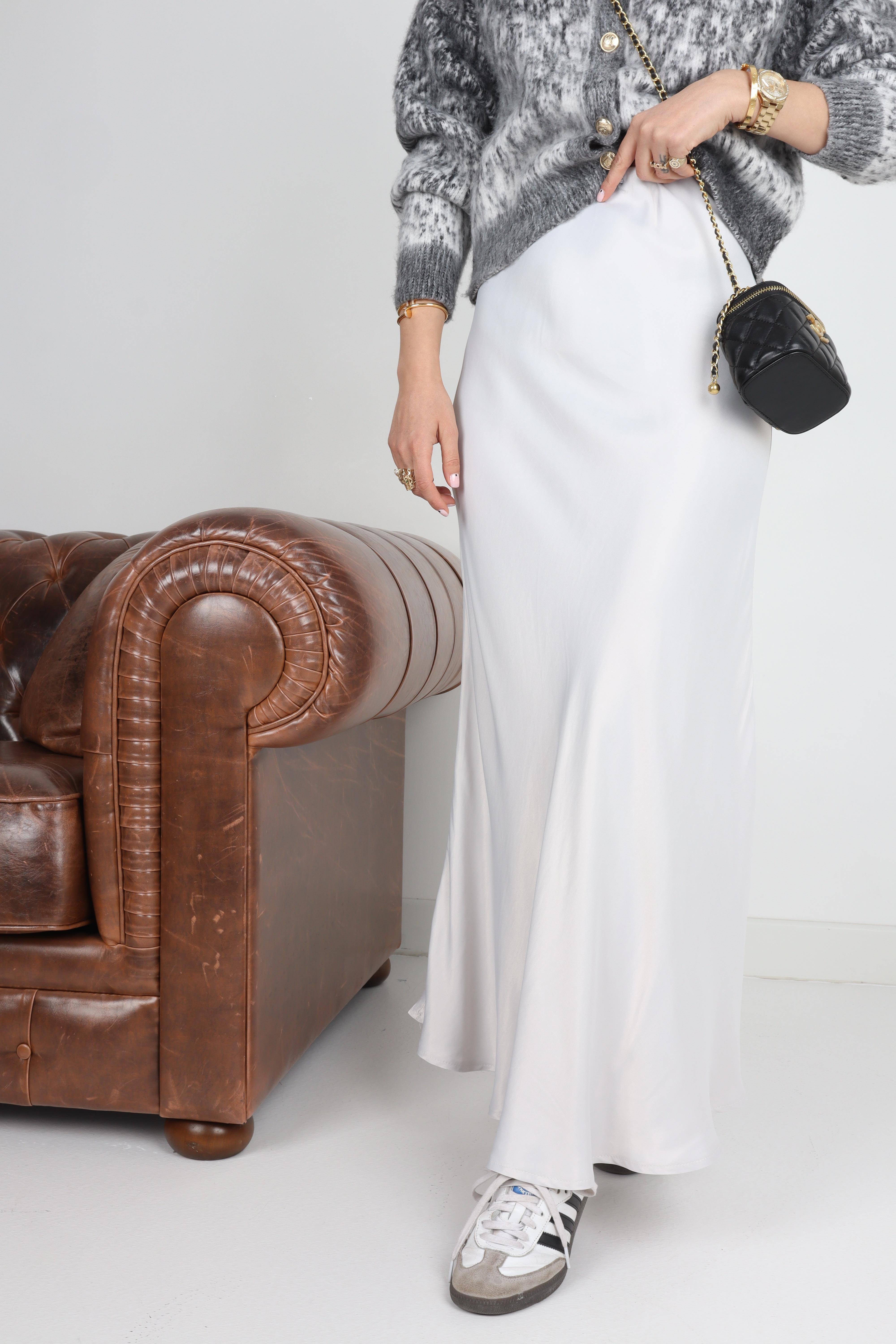 Taş Maxi Boy Saten Etek ETEK