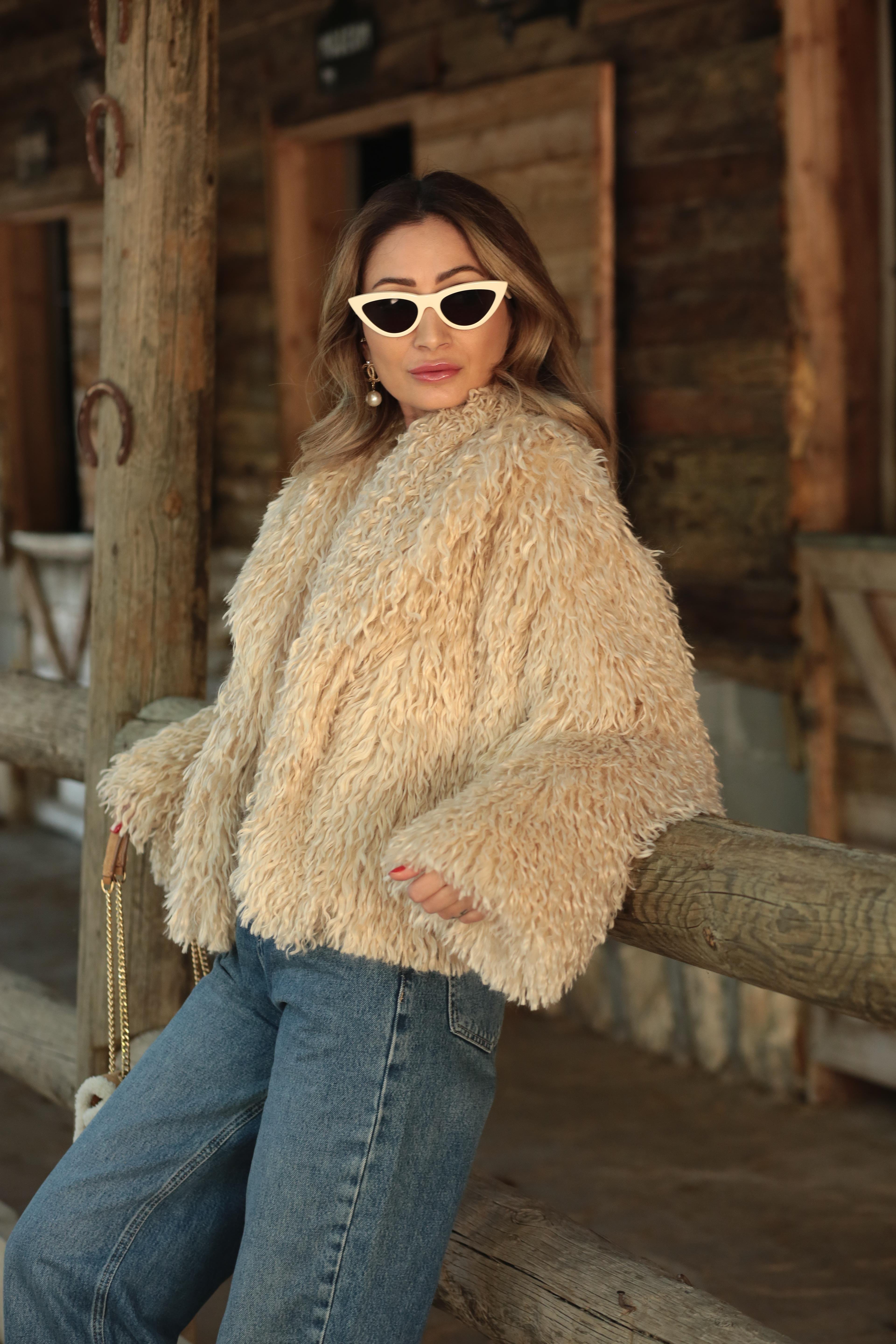 Taş Rengi Kısa Premium Kürk KABAN