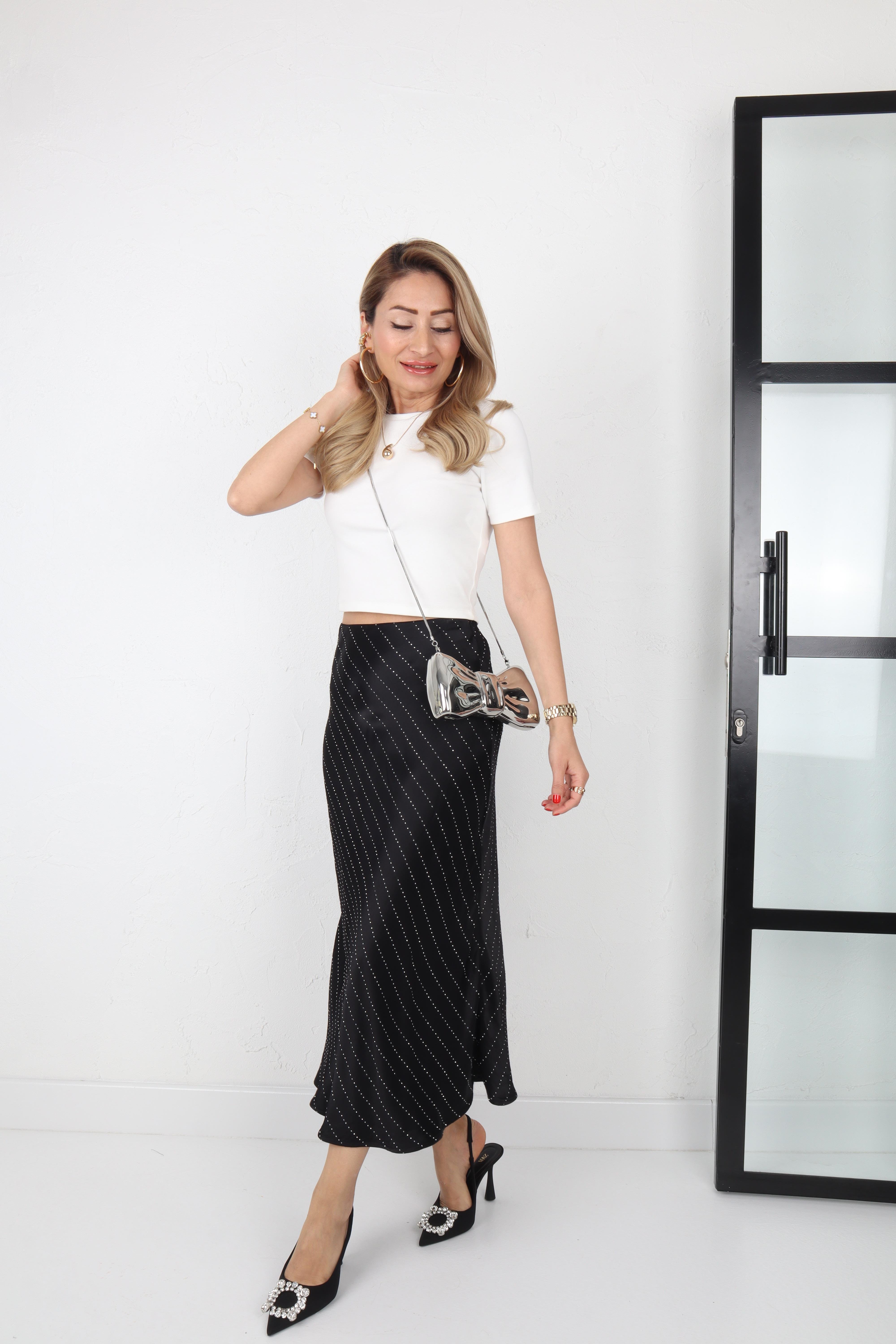 Taşlı Siyah  Saten Etek ETEK