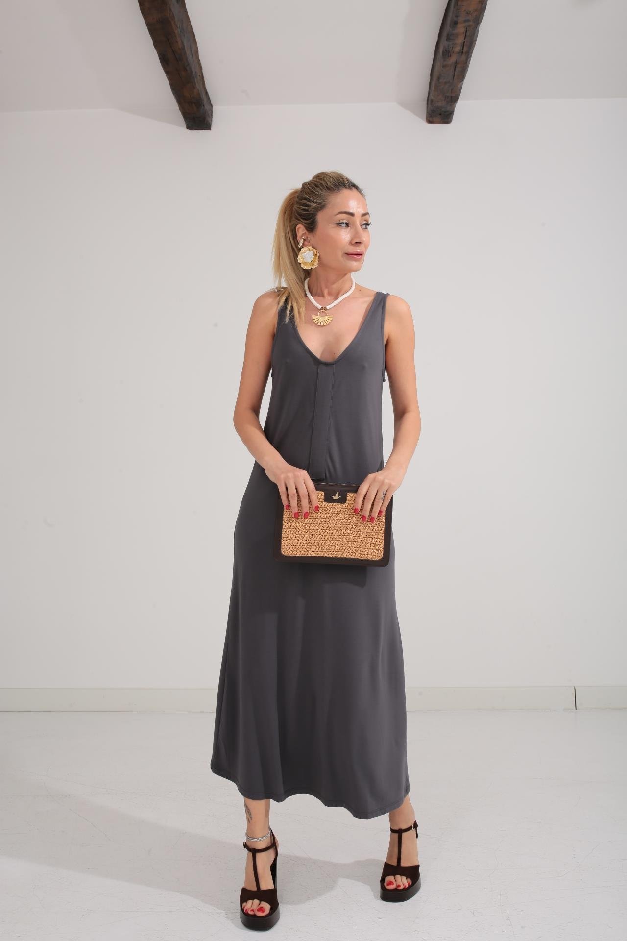 V Yaka Askılı Füme Elbise ELBİSE | NO33