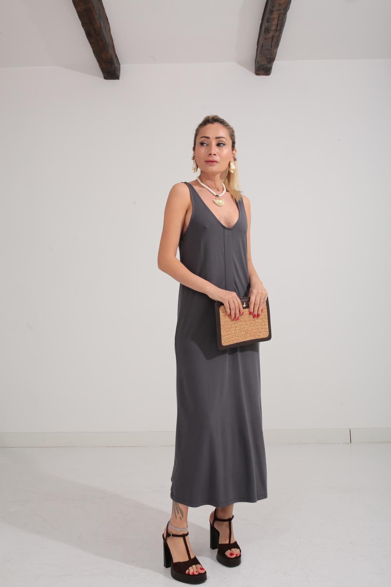 V Yaka Askılı Füme Elbise ELBİSE | NO33