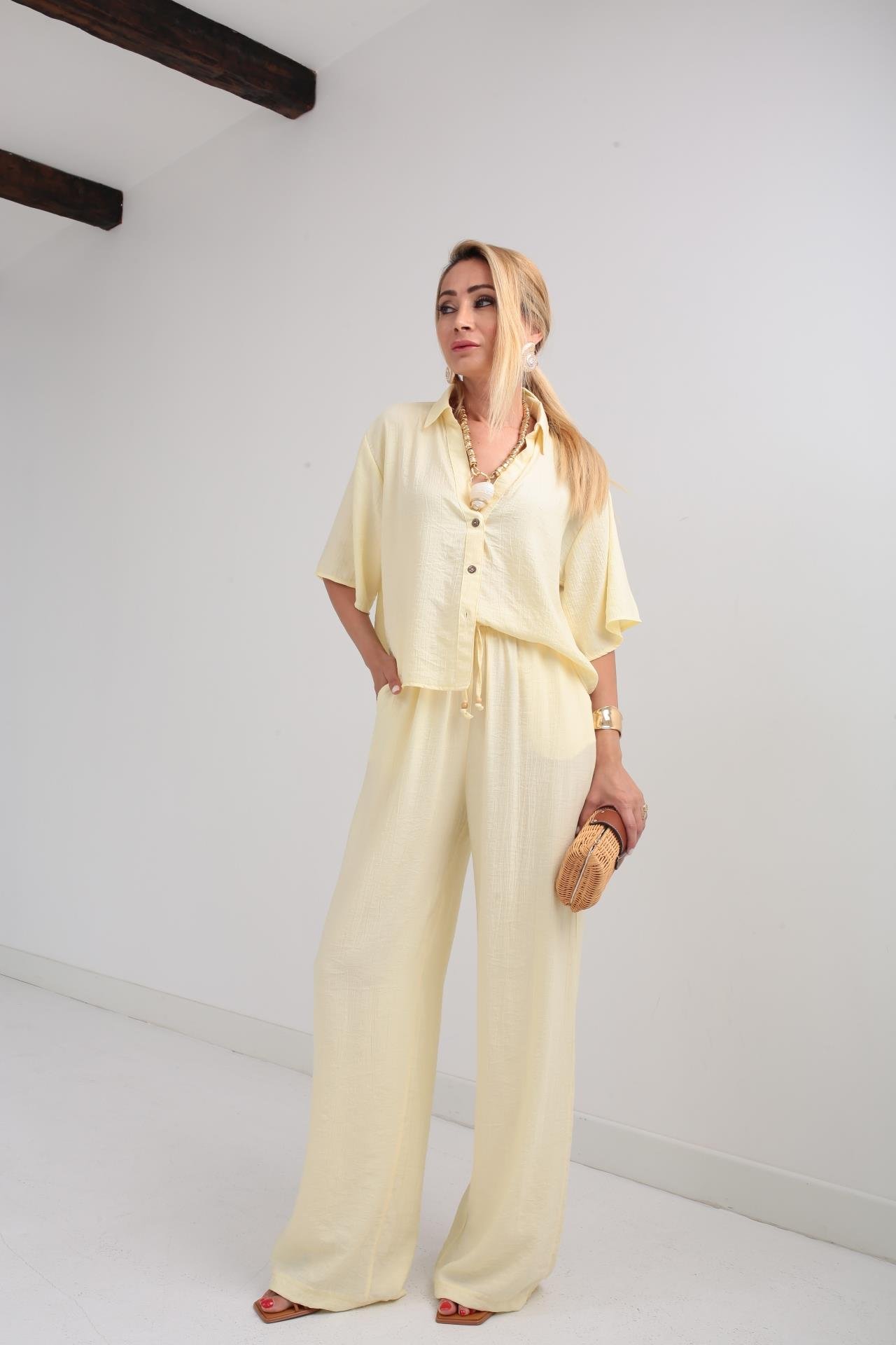 V Yaka Düğmeli Sarı Takım TAKIM | NO33