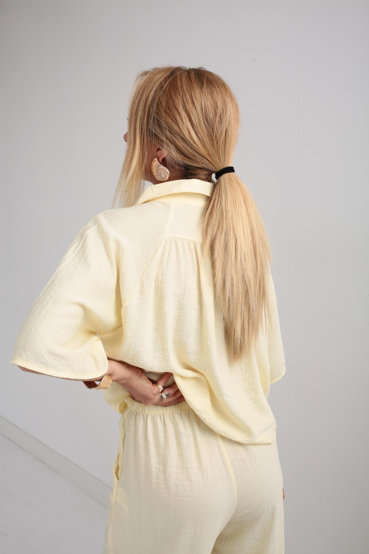 V Yaka Düğmeli Sarı Takım TAKIM | NO33